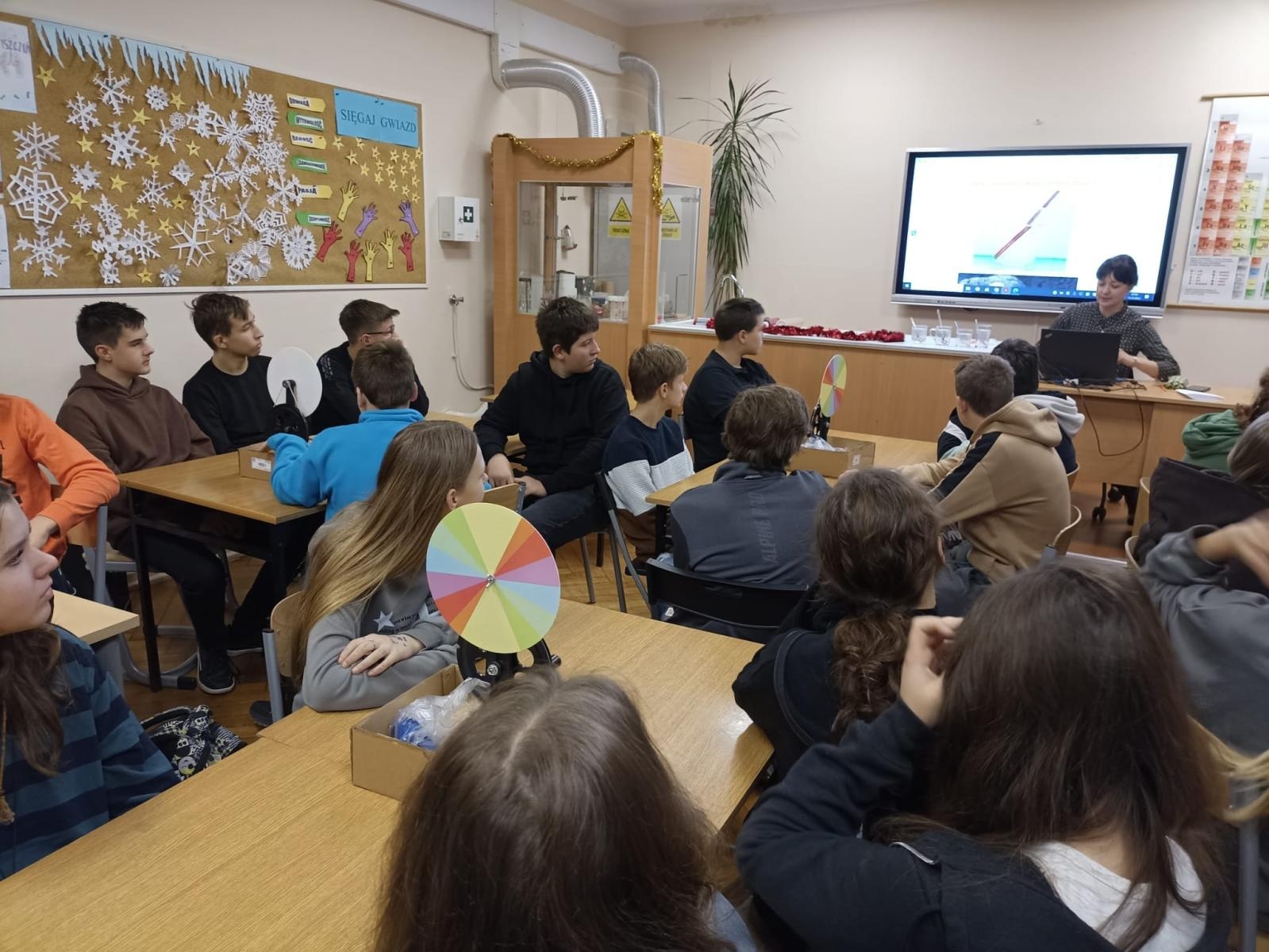 Zdjęcie w galerii na portalu naszwodzislaw.com: Goście z Krasnego Pola w zawadzkiej szkole wiadomości z regionu