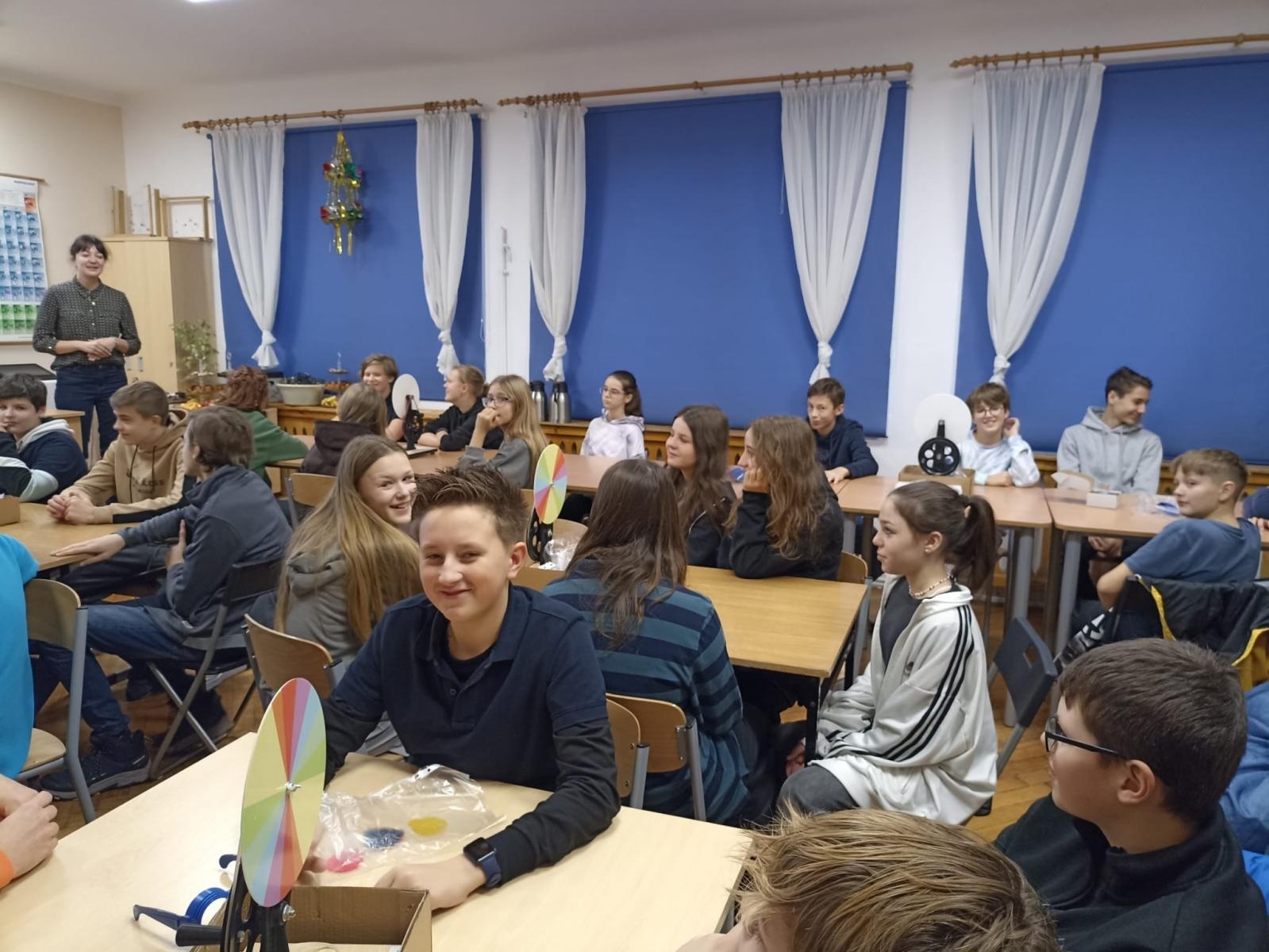 Zdjęcie w galerii na portalu naszwodzislaw.com: Goście z Krasnego Pola w zawadzkiej szkole wiadomości z regionu