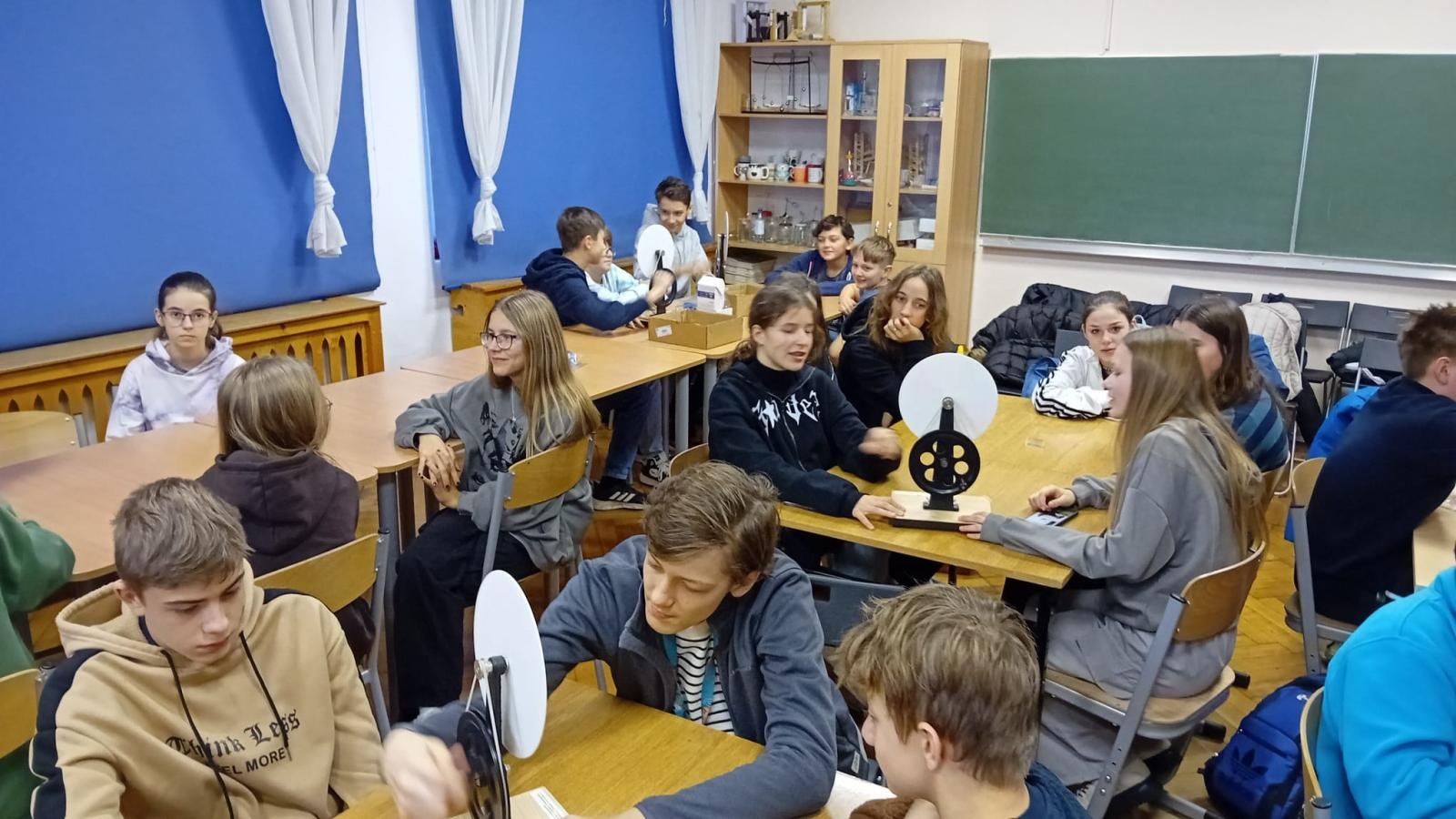 Zdjęcie w galerii na portalu naszwodzislaw.com: Goście z Krasnego Pola w zawadzkiej szkole wiadomości z regionu