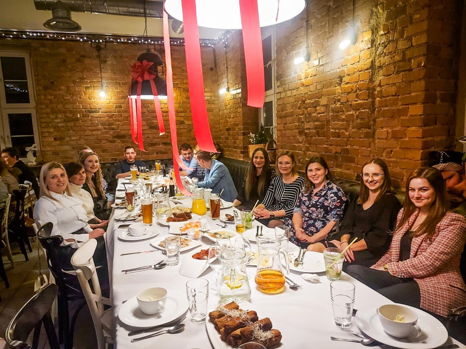 Zdjęcie w galerii na portalu naszwodzislaw.com: Spotkanie wigilijne Spółki Dentica24 wiadomości z regionu