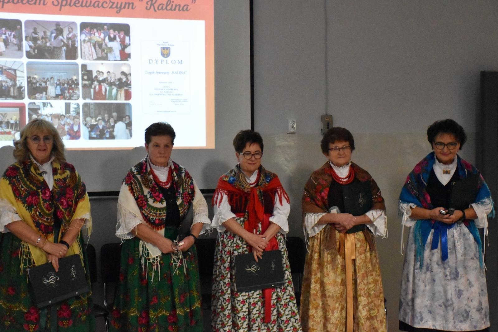 Zdjęcie w galerii na portalu naszwodzislaw.com: Wyjątkowi goście i lekcja regionalizmu w ZSP7 [FOTO] wiadomości z regionu