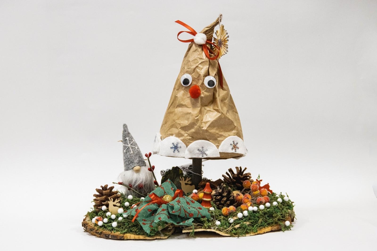 Zdjęcie w galerii na portalu naszwodzislaw.com: Znamy zwycięzców konkursu na najpiękniejszy stroik [FOTO] wiadomości z regionu