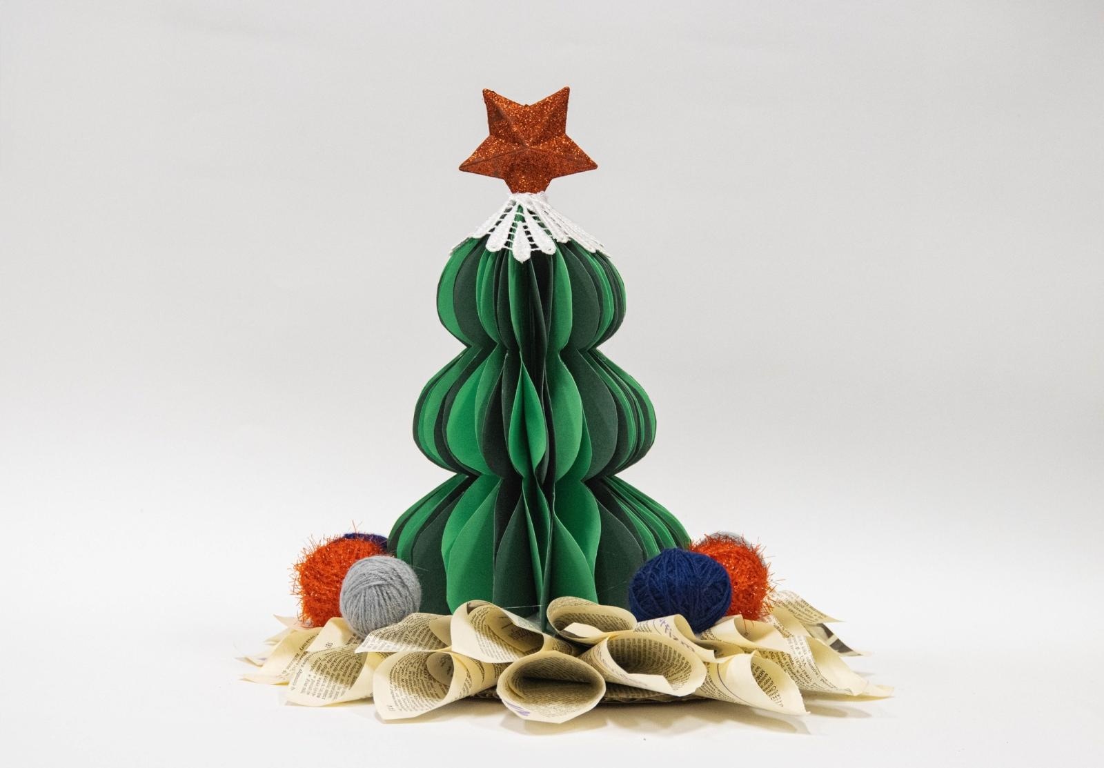 Zdjęcie w galerii na portalu naszwodzislaw.com: Znamy zwycięzców konkursu na najpiękniejszy stroik [FOTO] wiadomości z regionu