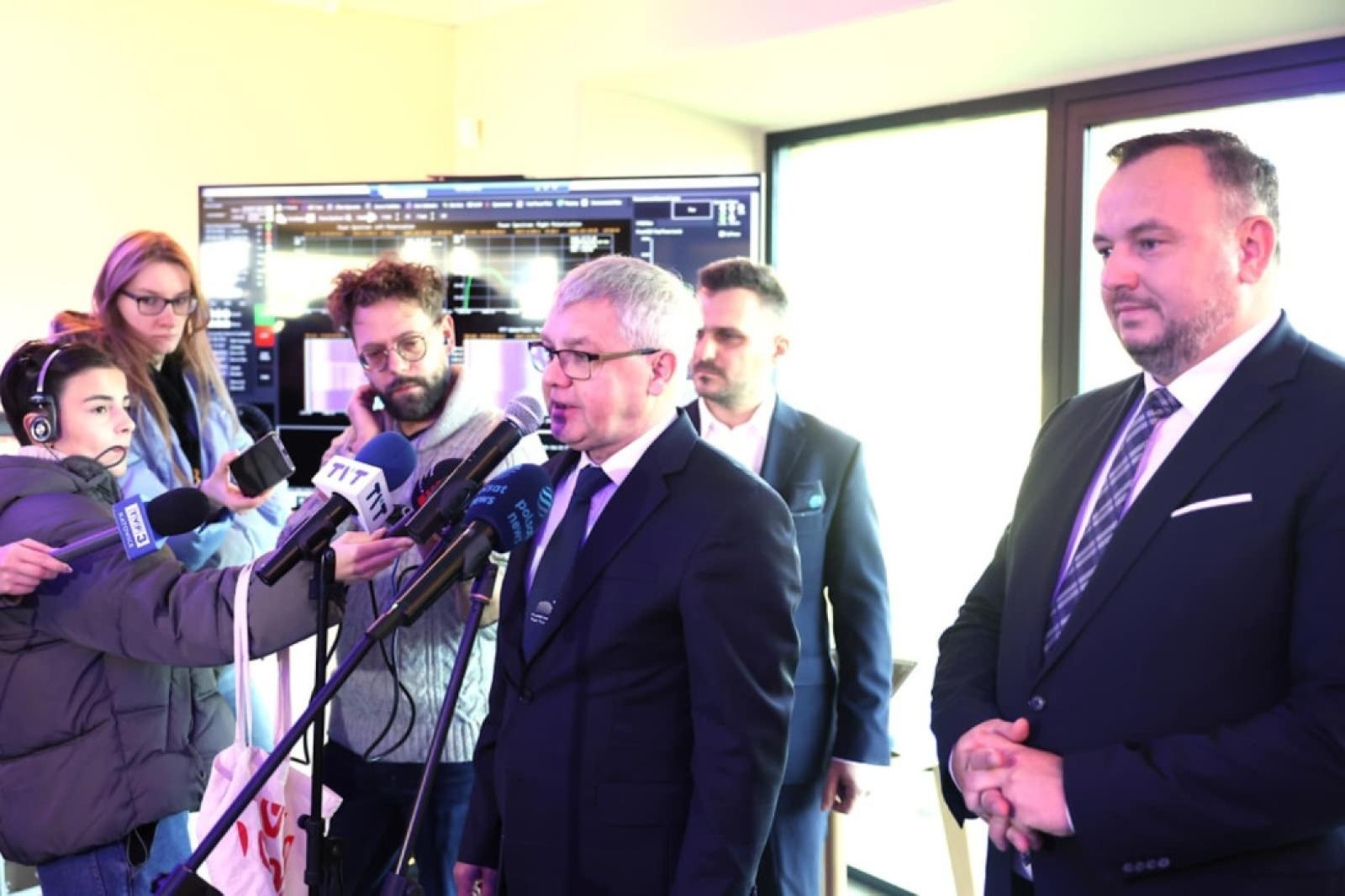 Zdjęcie w galerii na portalu naszwodzislaw.com: W Planetarium Śląskim otwarto dwa nowe obserwatoria astronomiczne wyposażone w nowoczesny sprzęt wiadomości z regionu