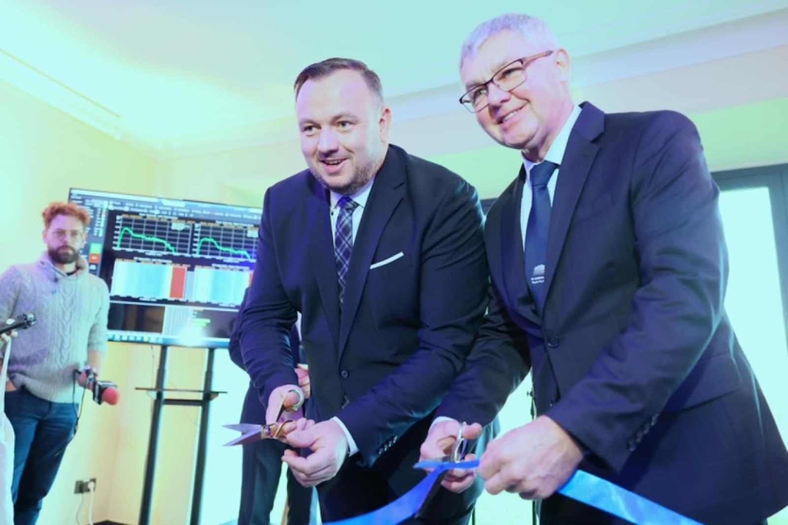 Zdjęcie w galerii na portalu naszwodzislaw.com: W Planetarium Śląskim otwarto dwa nowe obserwatoria astronomiczne wyposażone w nowoczesny sprzęt wiadomości z regionu