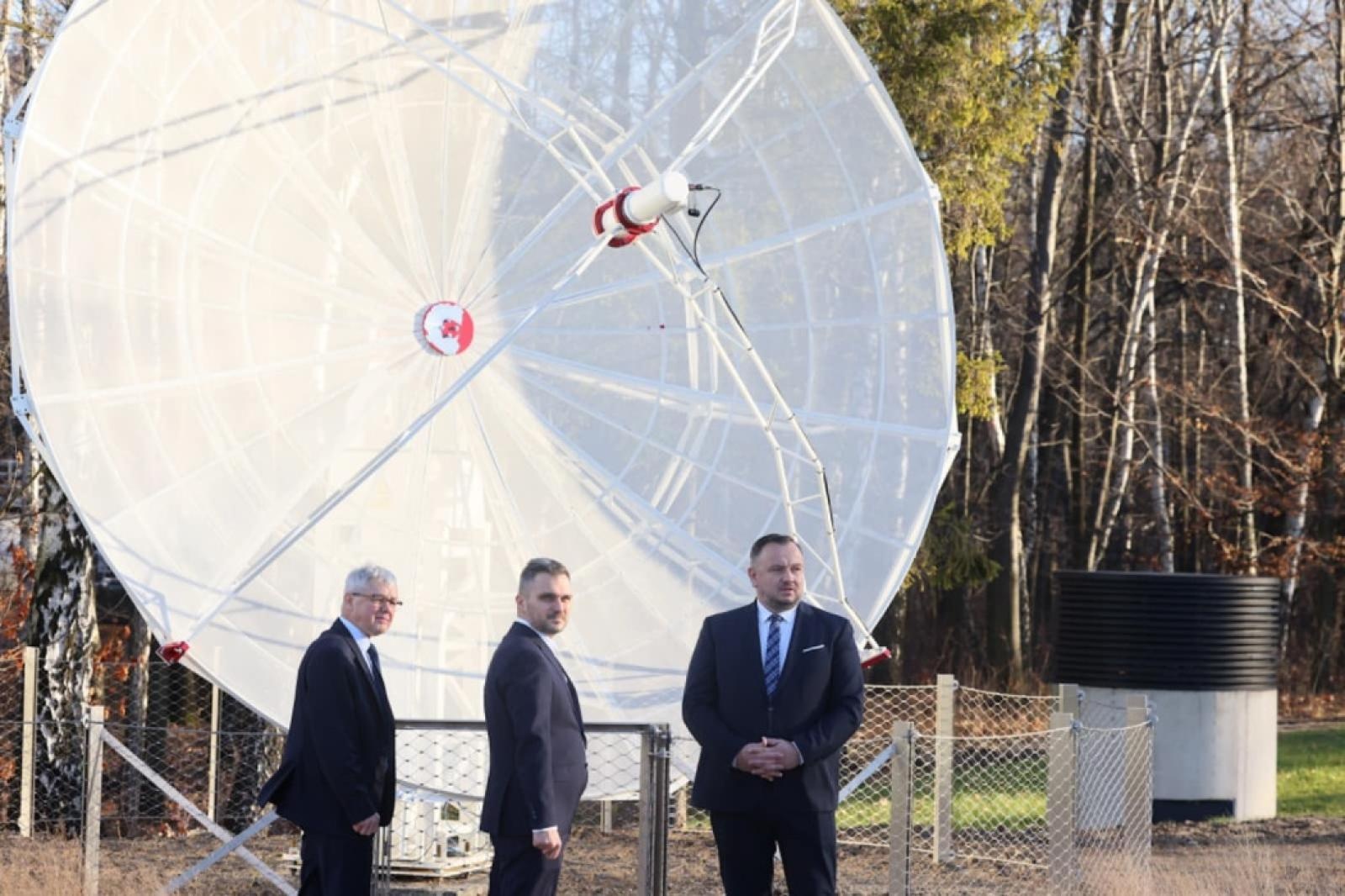 Zdjęcie w galerii na portalu naszwodzislaw.com: W Planetarium Śląskim otwarto dwa nowe obserwatoria astronomiczne wyposażone w nowoczesny sprzęt wiadomości z regionu