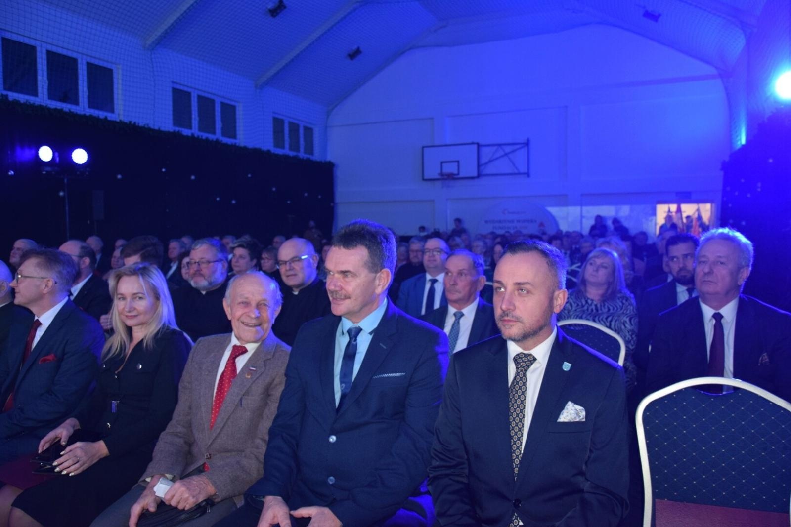 Zdjęcie w galerii na portalu naszwodzislaw.com: Wspaniała uroczystość na jubileusz 50-lecia Gminy Mszana [FOTO] wiadomości z regionu