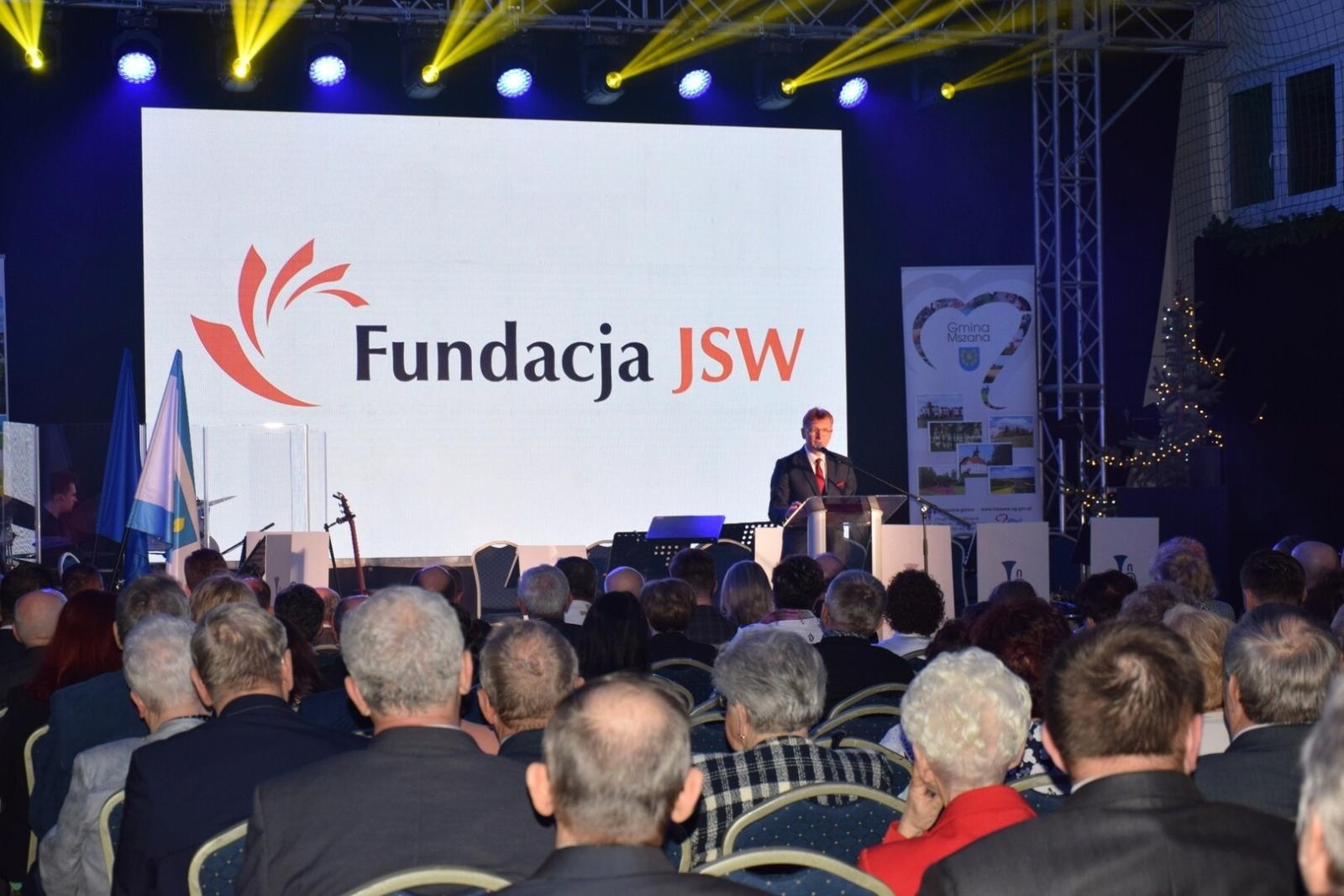 Zdjęcie w galerii na portalu naszwodzislaw.com: Wspaniała uroczystość na jubileusz 50-lecia Gminy Mszana [FOTO] wiadomości z regionu