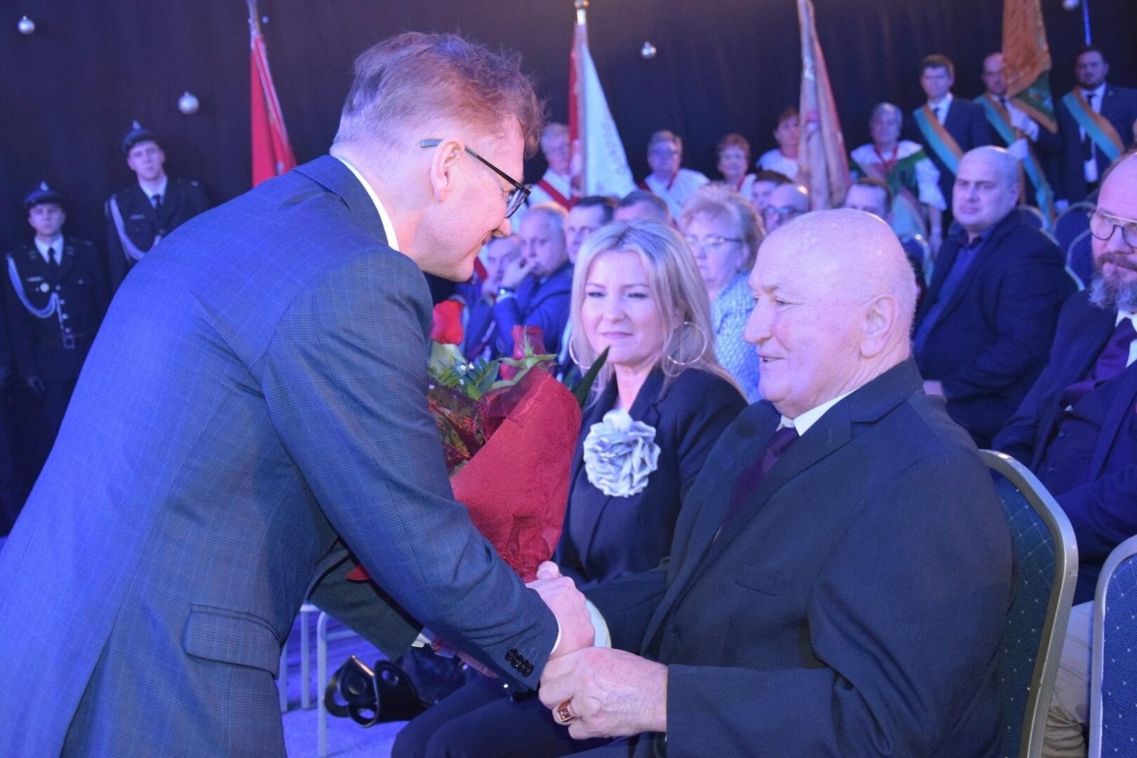 Zdjęcie w galerii na portalu naszwodzislaw.com: Wspaniała uroczystość na jubileusz 50-lecia Gminy Mszana [FOTO] wiadomości z regionu