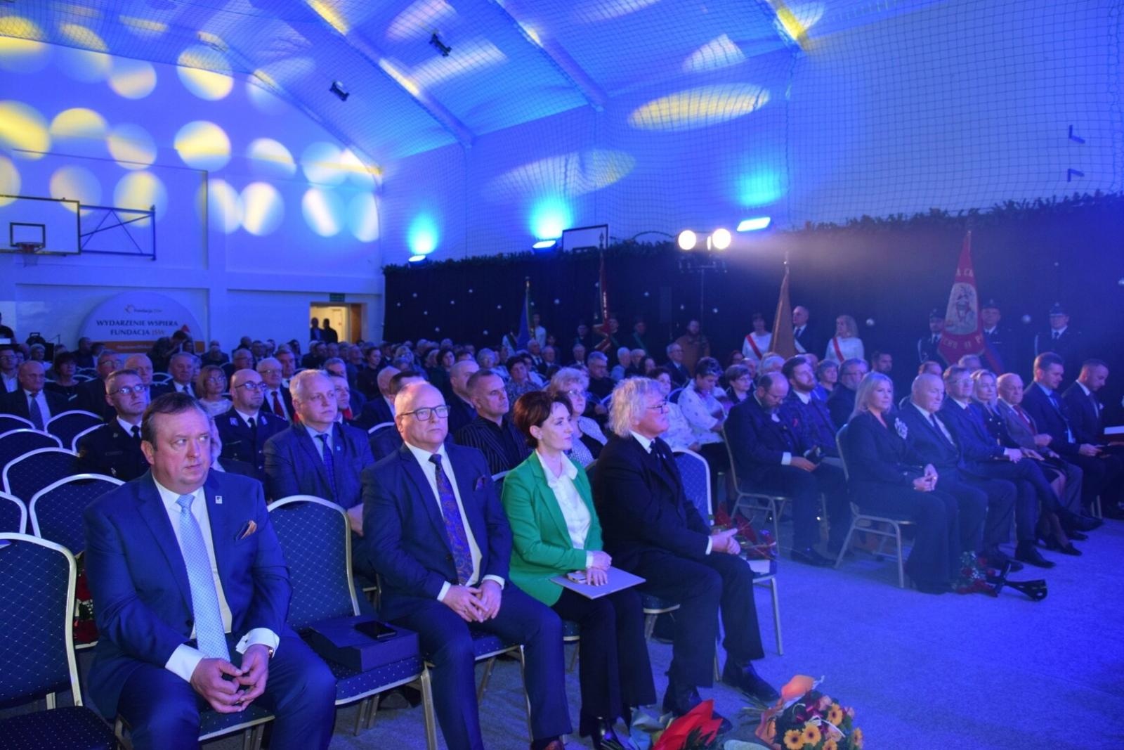 Zdjęcie w galerii na portalu naszwodzislaw.com: Wspaniała uroczystość na jubileusz 50-lecia Gminy Mszana [FOTO] wiadomości z regionu