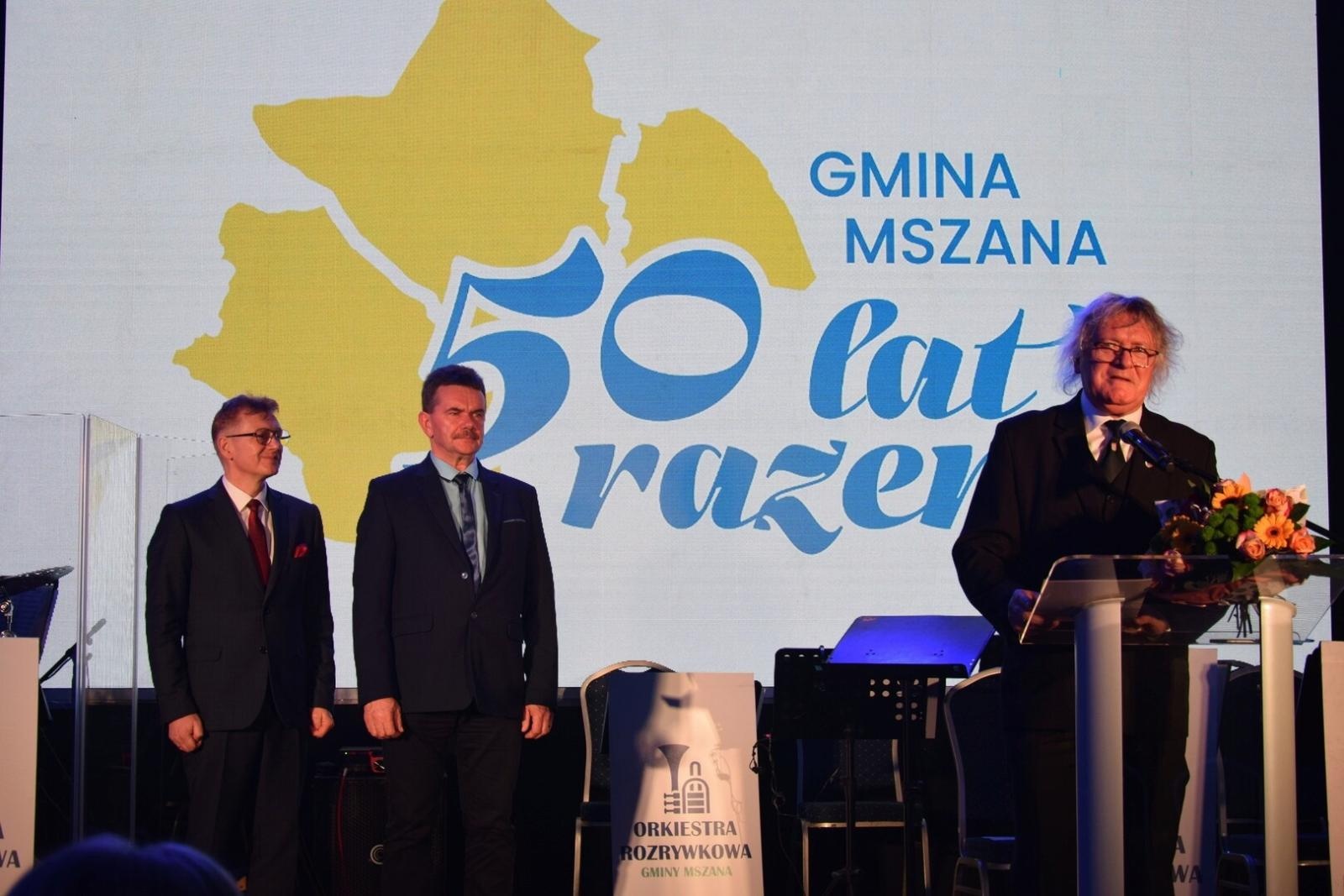 Zdjęcie w galerii na portalu naszwodzislaw.com: Wspaniała uroczystość na jubileusz 50-lecia Gminy Mszana [FOTO] wiadomości z regionu