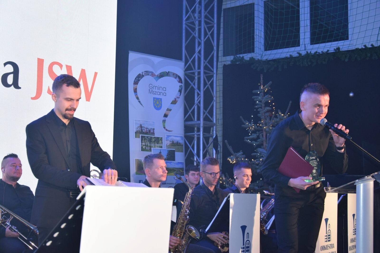 Zdjęcie w galerii na portalu naszwodzislaw.com: Wspaniała uroczystość na jubileusz 50-lecia Gminy Mszana [FOTO] wiadomości z regionu