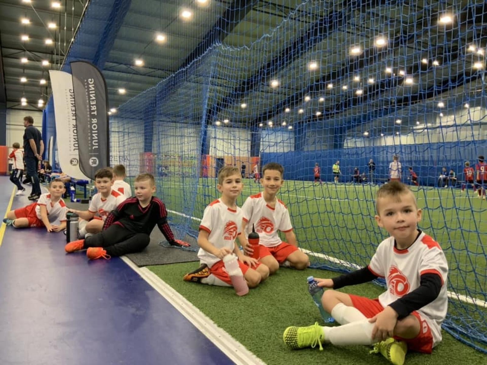 Zdjęcie w galerii na portalu naszwodzislaw.com: Piłkarze rocznika 2015 rywalizowali w Bohuminie [FOTO] wiadomości z regionu