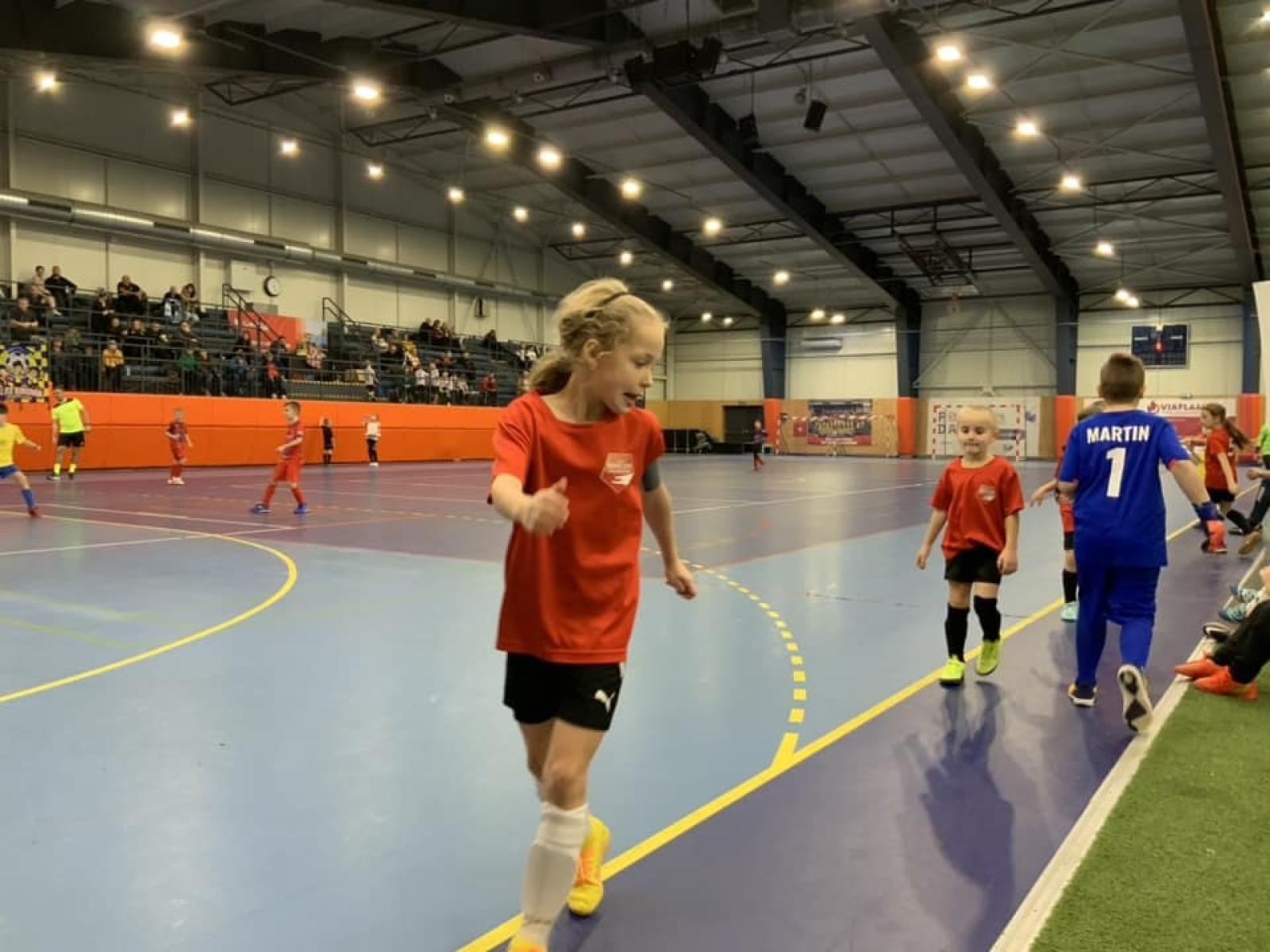 Zdjęcie w galerii na portalu naszwodzislaw.com: Piłkarze rocznika 2015 rywalizowali w Bohuminie [FOTO] wiadomości z regionu