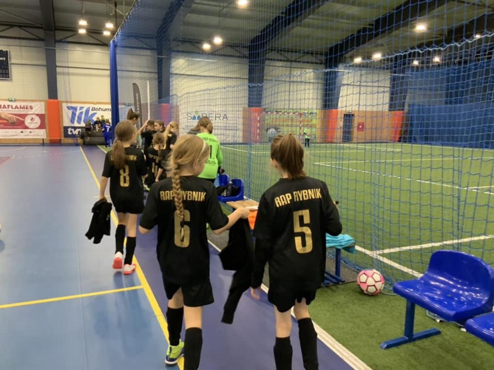 Zdjęcie w galerii na portalu naszwodzislaw.com: Piłkarze rocznika 2015 rywalizowali w Bohuminie [FOTO] wiadomości z regionu