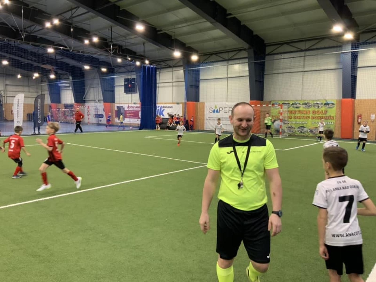 Zdjęcie w galerii na portalu naszwodzislaw.com: Piłkarze rocznika 2015 rywalizowali w Bohuminie [FOTO] wiadomości z regionu