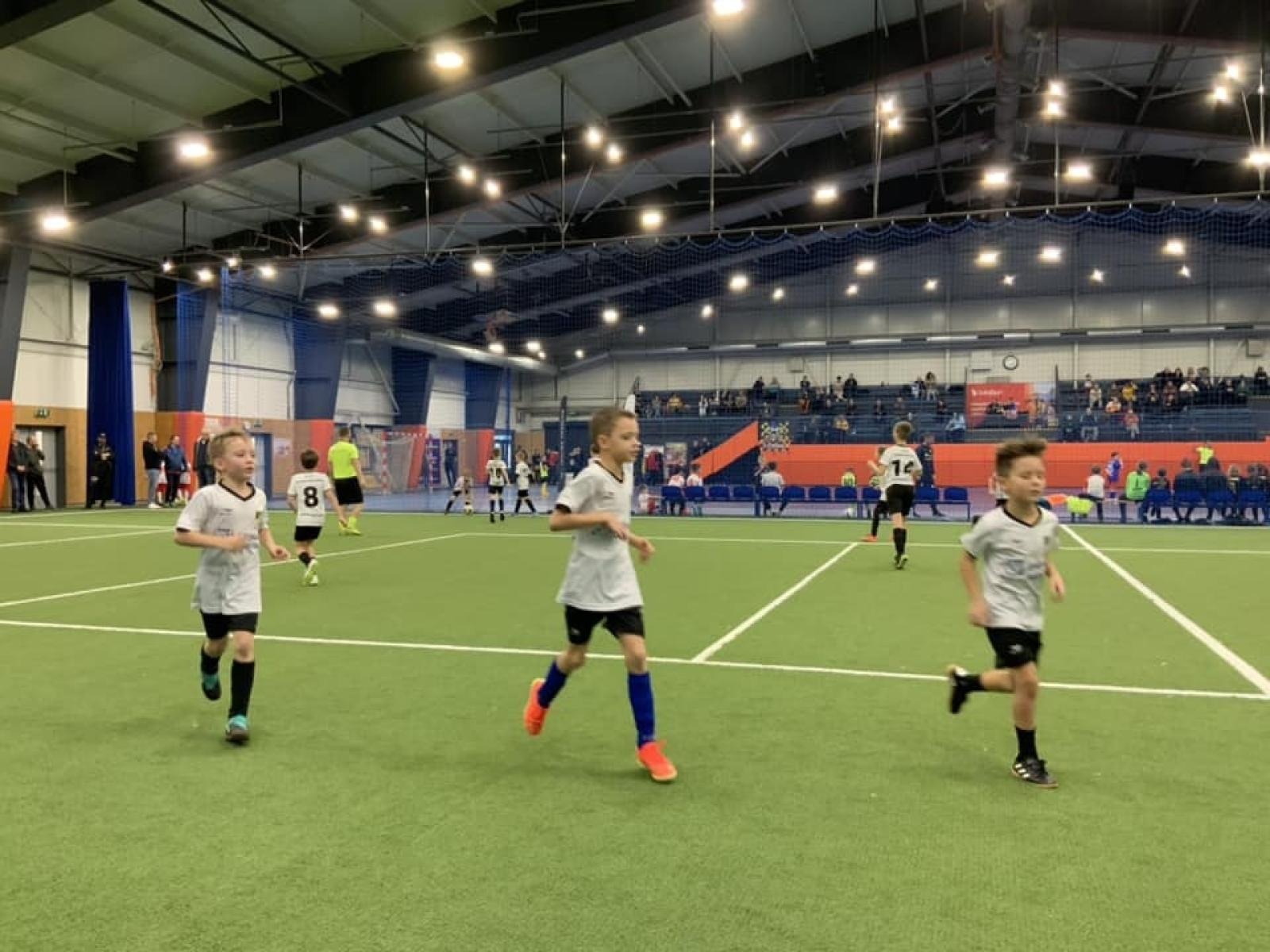 Zdjęcie w galerii na portalu naszwodzislaw.com: Piłkarze rocznika 2015 rywalizowali w Bohuminie [FOTO] wiadomości z regionu