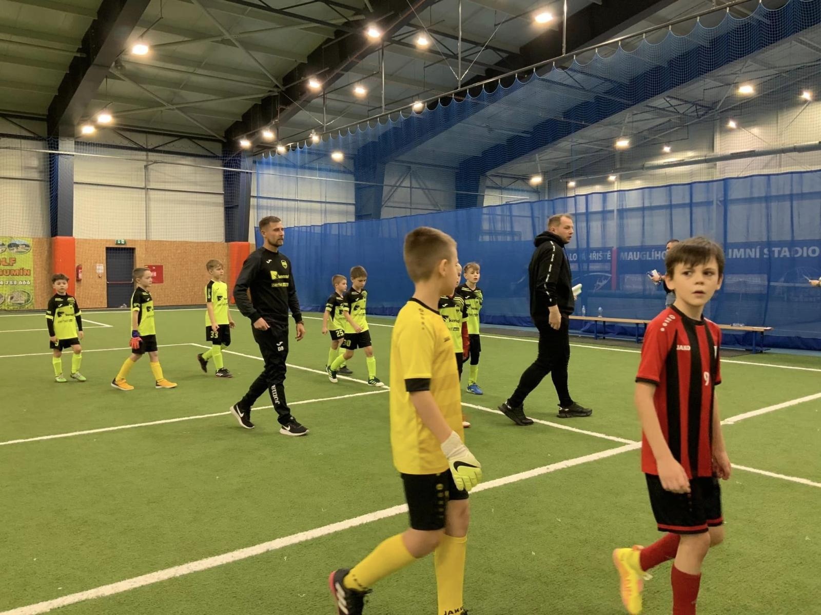 Zdjęcie w galerii na portalu naszwodzislaw.com: Piłkarze rocznika 2015 rywalizowali w Bohuminie [FOTO] wiadomości z regionu