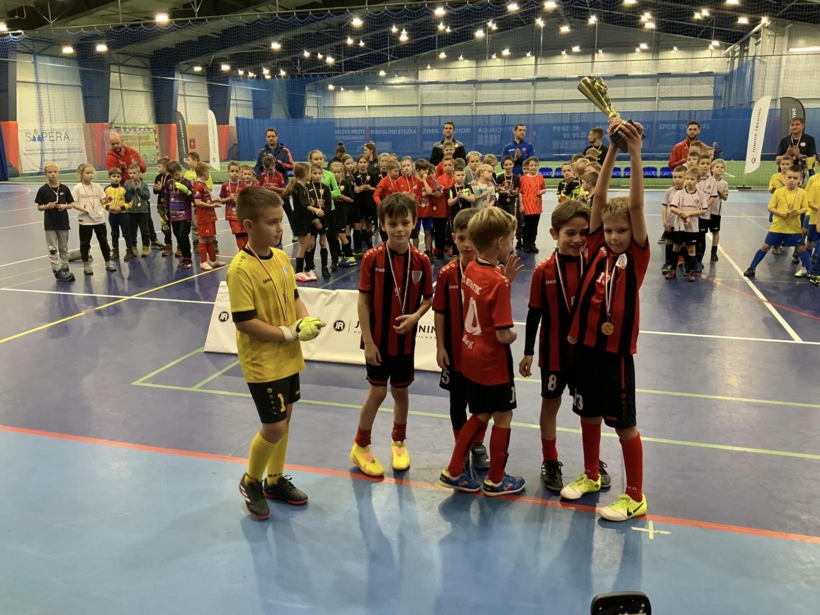 Zdjęcie w galerii na portalu naszwodzislaw.com: Piłkarze rocznika 2015 rywalizowali w Bohuminie [FOTO] wiadomości z regionu