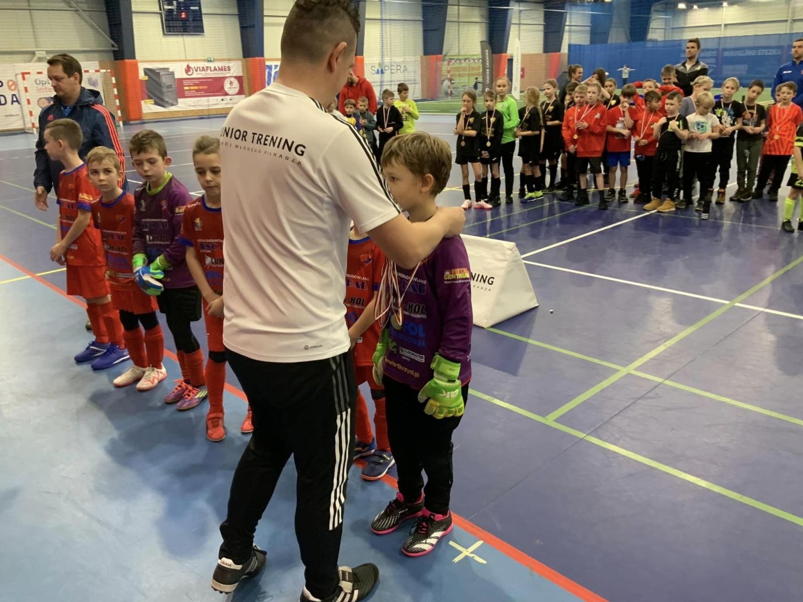 Zdjęcie w galerii na portalu naszwodzislaw.com: Piłkarze rocznika 2015 rywalizowali w Bohuminie [FOTO] wiadomości z regionu