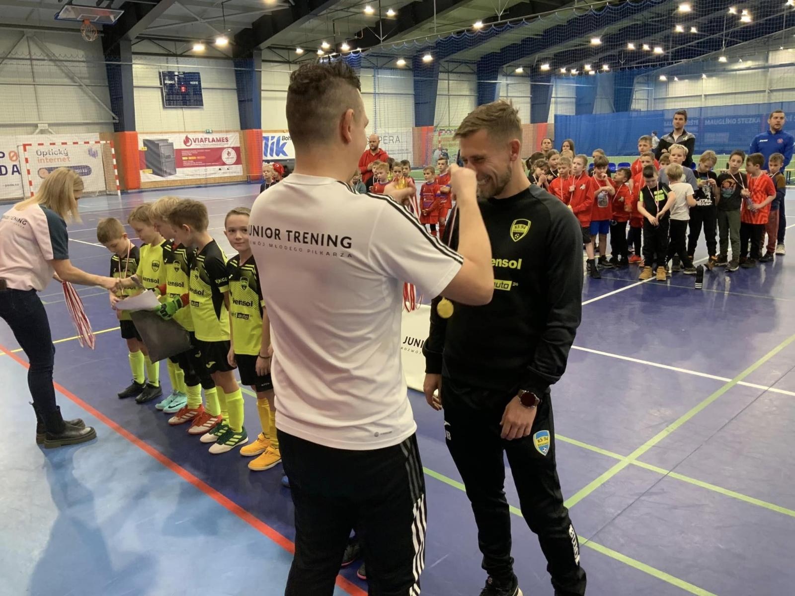 Zdjęcie w galerii na portalu naszwodzislaw.com: Piłkarze rocznika 2015 rywalizowali w Bohuminie [FOTO] wiadomości z regionu