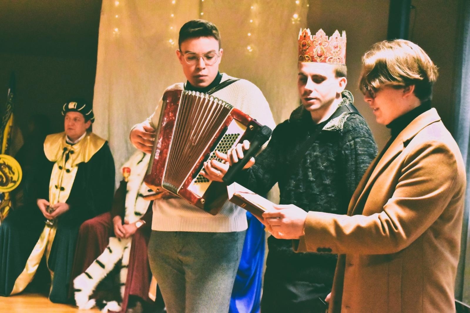 Zdjęcie w galerii na portalu naszwodzislaw.com: Ulicami Skrbeńska przeszedł Orszak Trzech Króli [FOTO] wiadomości z regionu