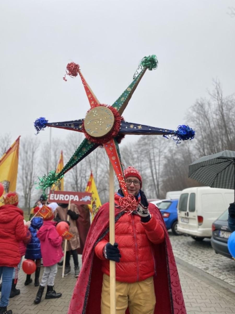 Zdjęcie w galerii na portalu naszwodzislaw.com: Orszak Trzech Króli powrócił do Rydułtów [FOTO] wiadomości z regionu