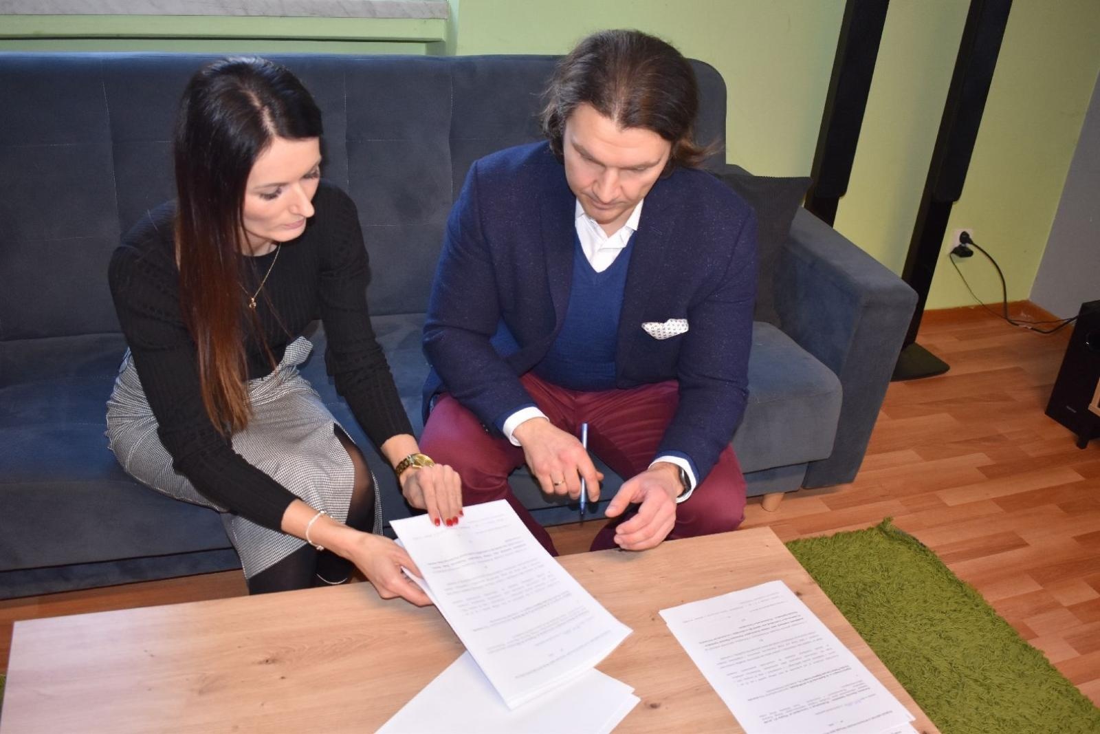 Zdjęcie w galerii na portalu naszwodzislaw.com: Dzięki zaangażowaniu swoich pracowników wspierają Powiatowy Dom Dziecka w Gorzyczkach wiadomości z regionu