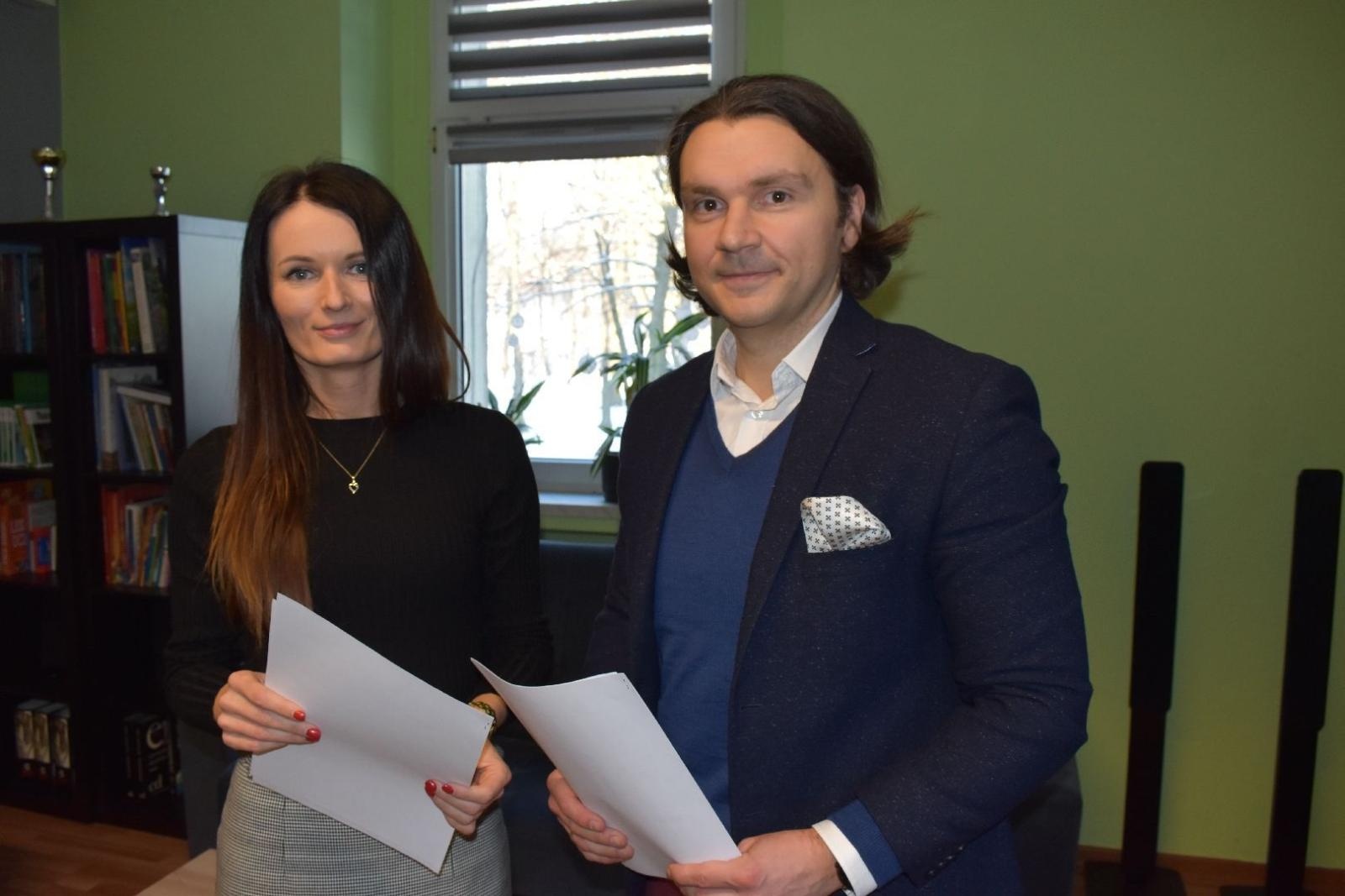 Zdjęcie w galerii na portalu naszwodzislaw.com: Dzięki zaangażowaniu swoich pracowników wspierają Powiatowy Dom Dziecka w Gorzyczkach wiadomości z regionu