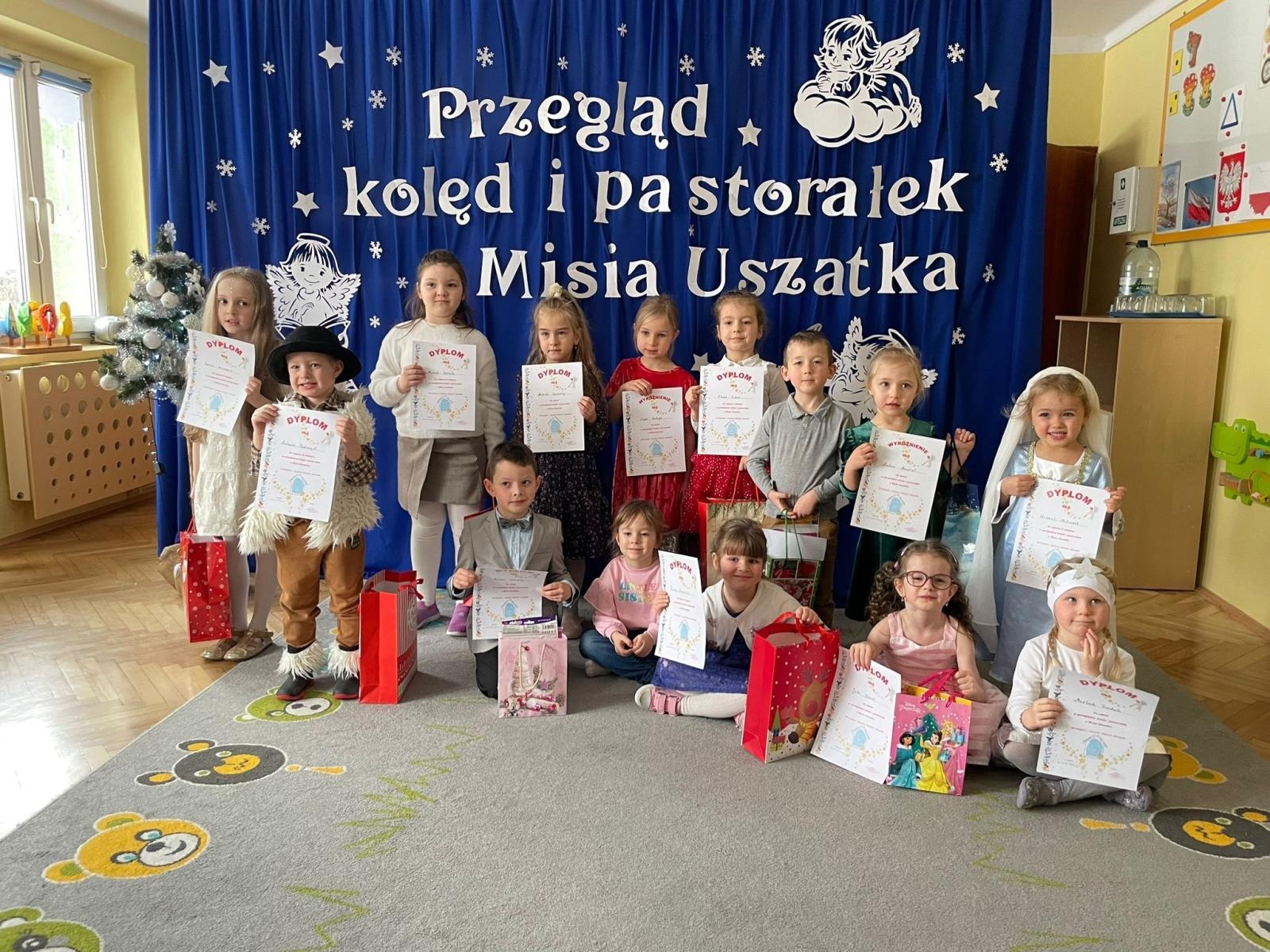 Zdjęcie w galerii na portalu naszwodzislaw.com: Przegląd kolęd i pastorałek u Misia Uszatka w Pszowie wiadomości z regionu