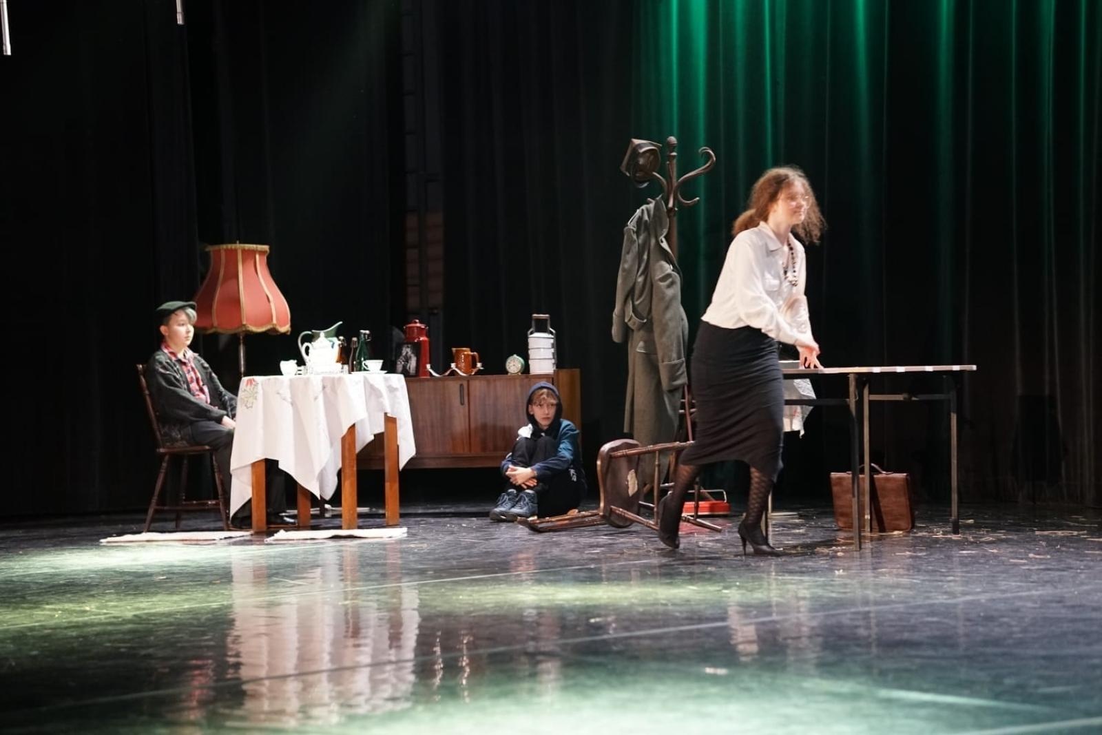 Zdjęcie w galerii na portalu naszwodzislaw.com: Miejski Festiwal Widowisk Jasełkowych. Znamy wyniki wiadomości z regionu