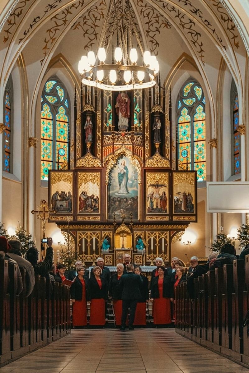 Zdjęcie w galerii na portalu naszwodzislaw.com: Wyśpiewali najpiękniejsze kolędy i pastorałki [FOTO] wiadomości z regionu