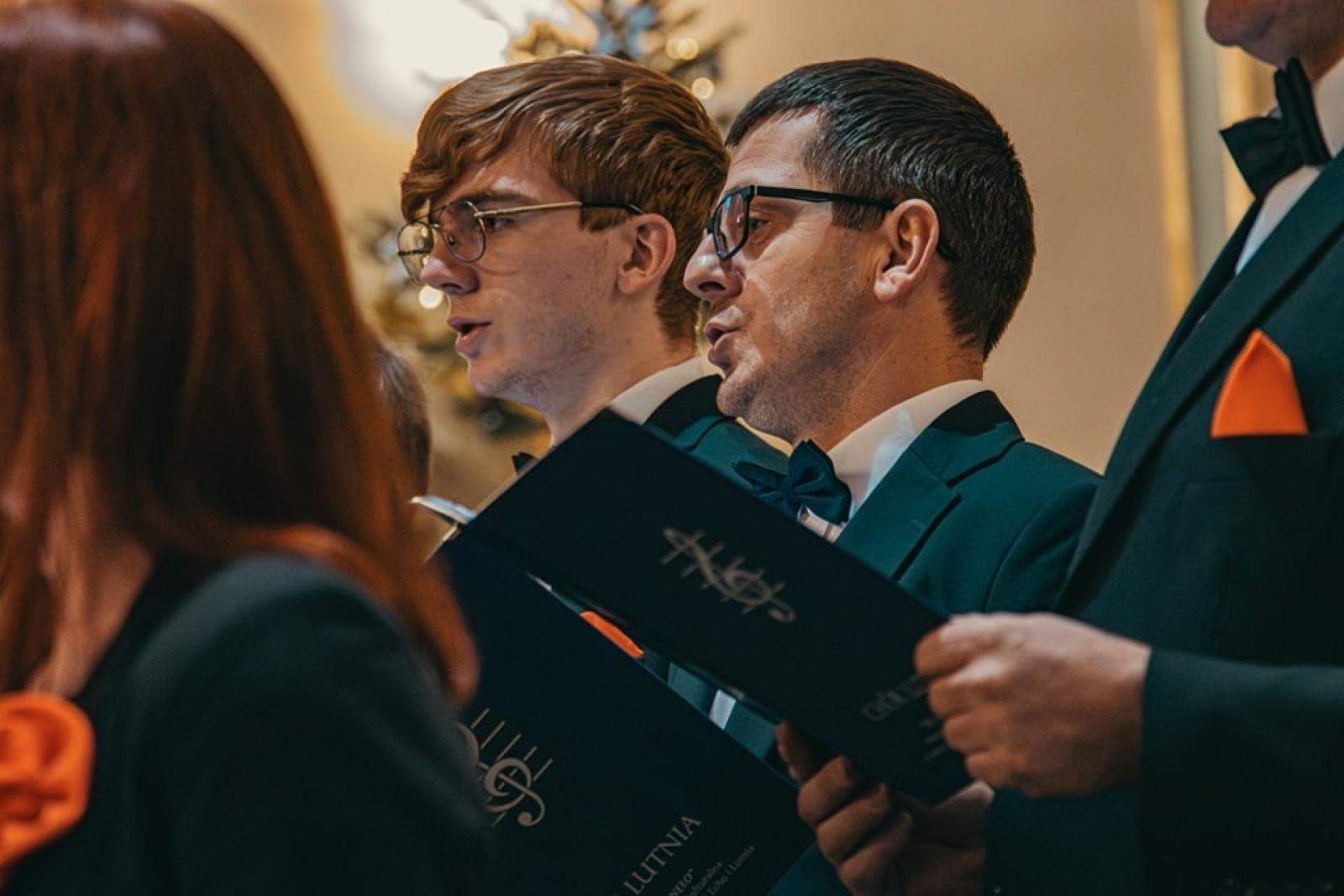 Zdjęcie w galerii na portalu naszwodzislaw.com: Wyśpiewali najpiękniejsze kolędy i pastorałki [FOTO] wiadomości z regionu