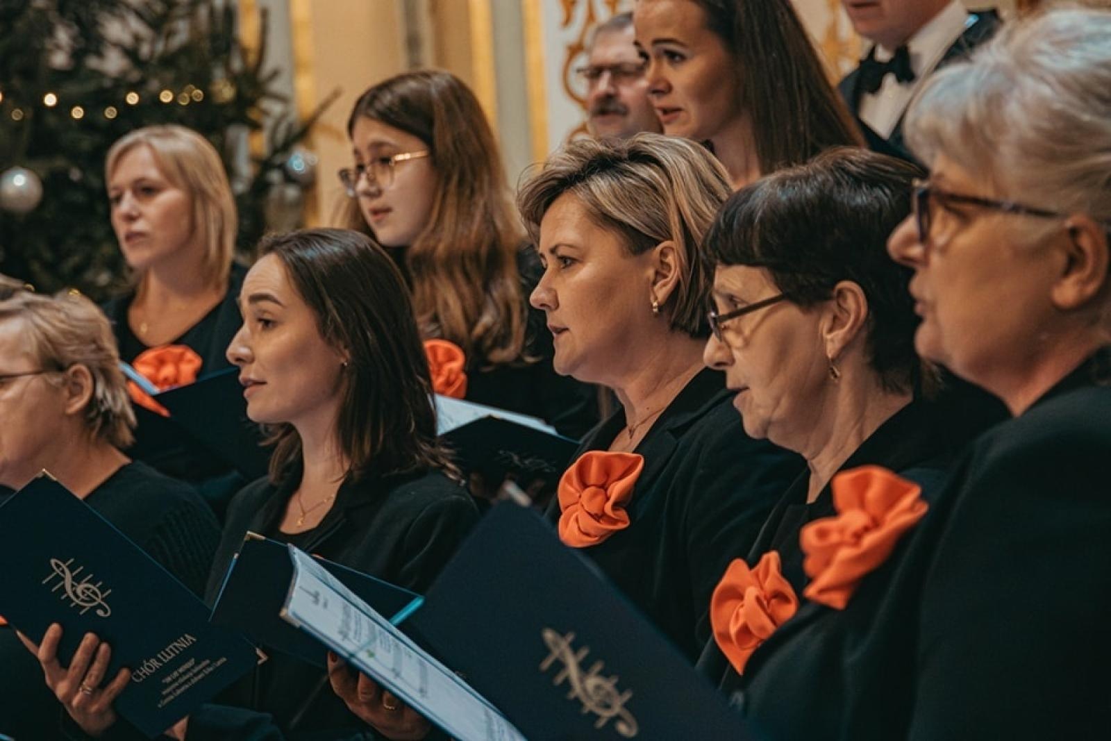 Zdjęcie w galerii na portalu naszwodzislaw.com: Wyśpiewali najpiękniejsze kolędy i pastorałki [FOTO] wiadomości z regionu