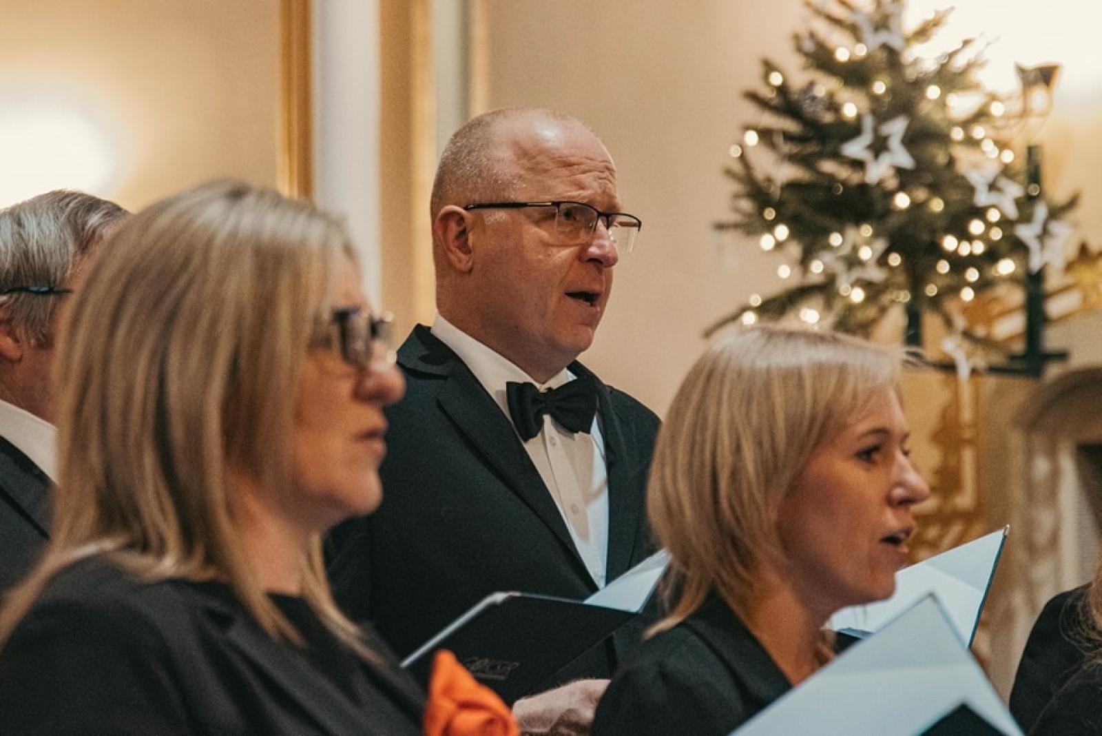 Zdjęcie w galerii na portalu naszwodzislaw.com: Wyśpiewali najpiękniejsze kolędy i pastorałki [FOTO] wiadomości z regionu