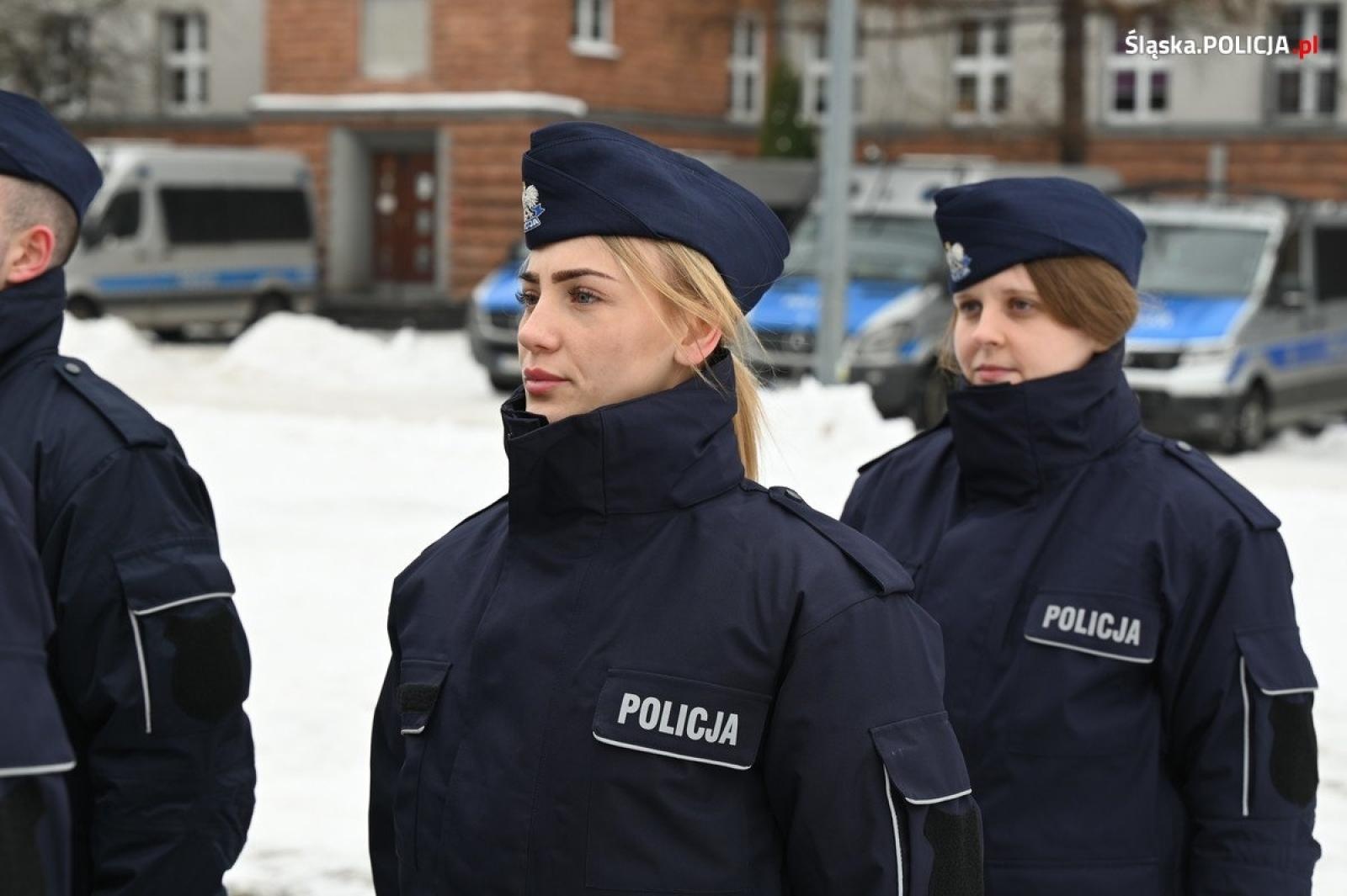 Zdjęcie w galerii na portalu naszwodzislaw.com: Nowi śląscy policjanci złożyli ślubowanie [FOTO i WIDEO] wiadomości z regionu