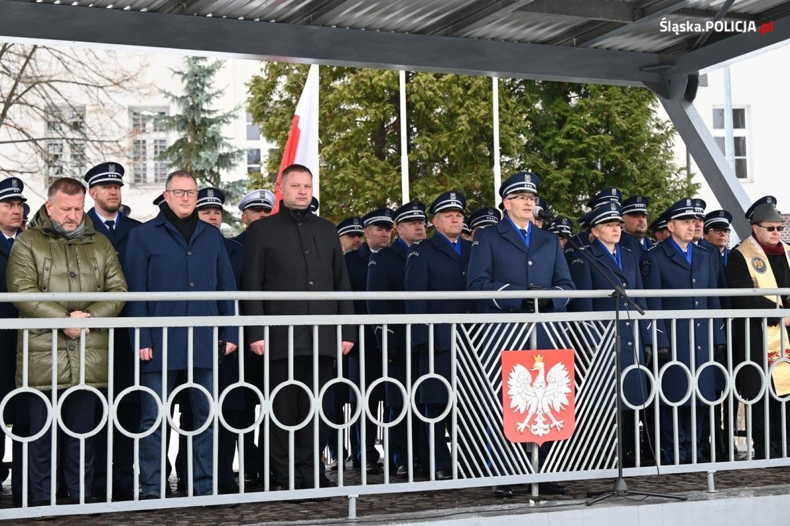Zdjęcie w galerii na portalu naszwodzislaw.com: Nowi śląscy policjanci złożyli ślubowanie [FOTO i WIDEO] wiadomości z regionu