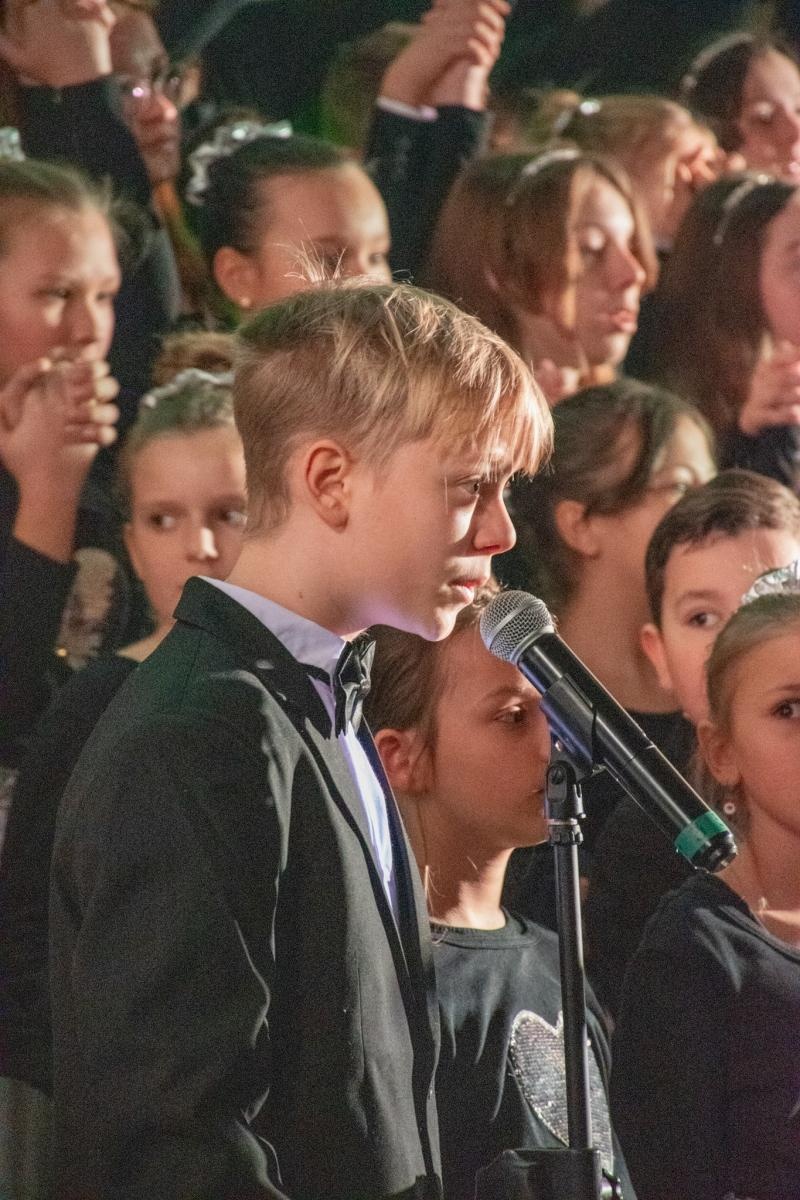 Zdjęcie w galerii na portalu naszwodzislaw.com: Koncert kolęd z owacjami na stojąco [FOTO i WIDEO] wiadomości z regionu