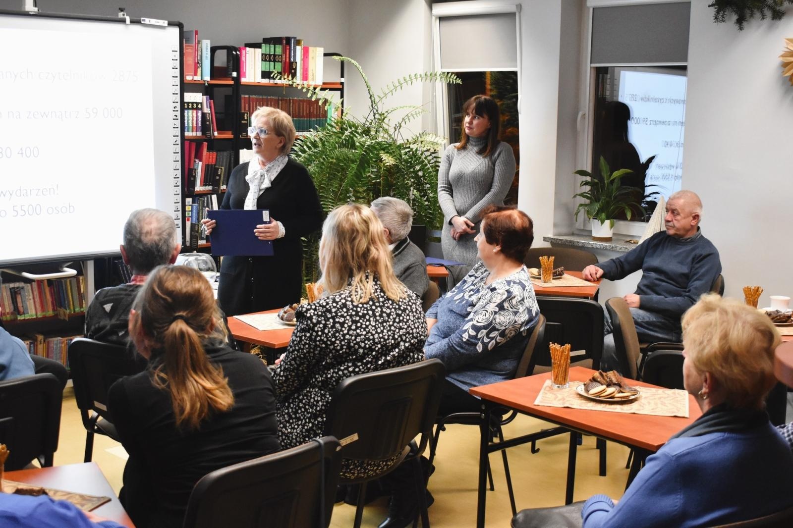 Zdjęcie w galerii na portalu naszwodzislaw.com: W czytaniu siła! Rekordzista z Gminy Godów przeczytał ponad 250 książek w ciągu roku wiadomości z regionu