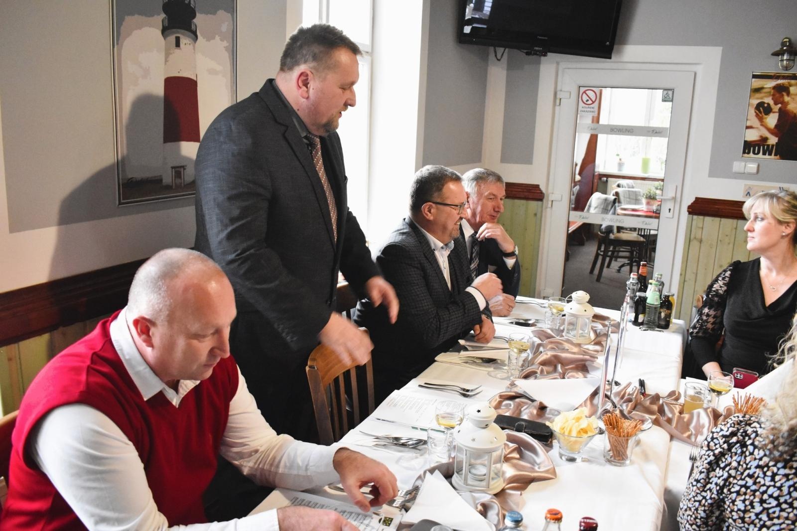 Zdjęcie w galerii na portalu naszwodzislaw.com: Szykuje sie kolejny rok ciekawej współpracy Godowa i Petrovic wiadomości z regionu