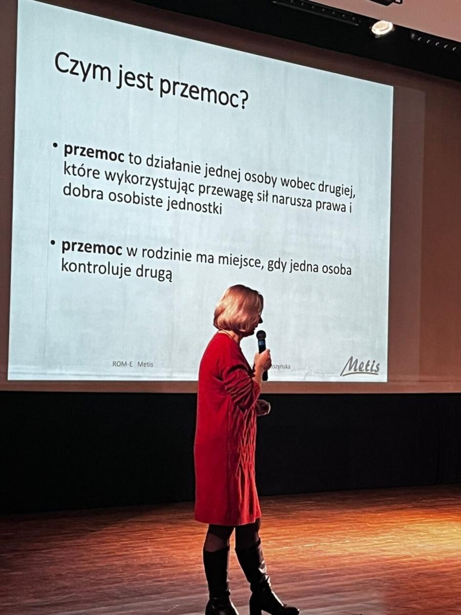 Zdjęcie w galerii na portalu naszwodzislaw.com: Konferencja ChrońMY Dzieci w Radlinie. Nowe standardy ochrony małoletnich [FOTO i WIDEO] wiadomości z regionu