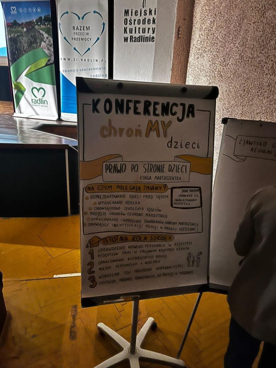 Zdjęcie w galerii na portalu naszwodzislaw.com: Konferencja ChrońMY Dzieci w Radlinie. Nowe standardy ochrony małoletnich [FOTO i WIDEO] wiadomości z regionu