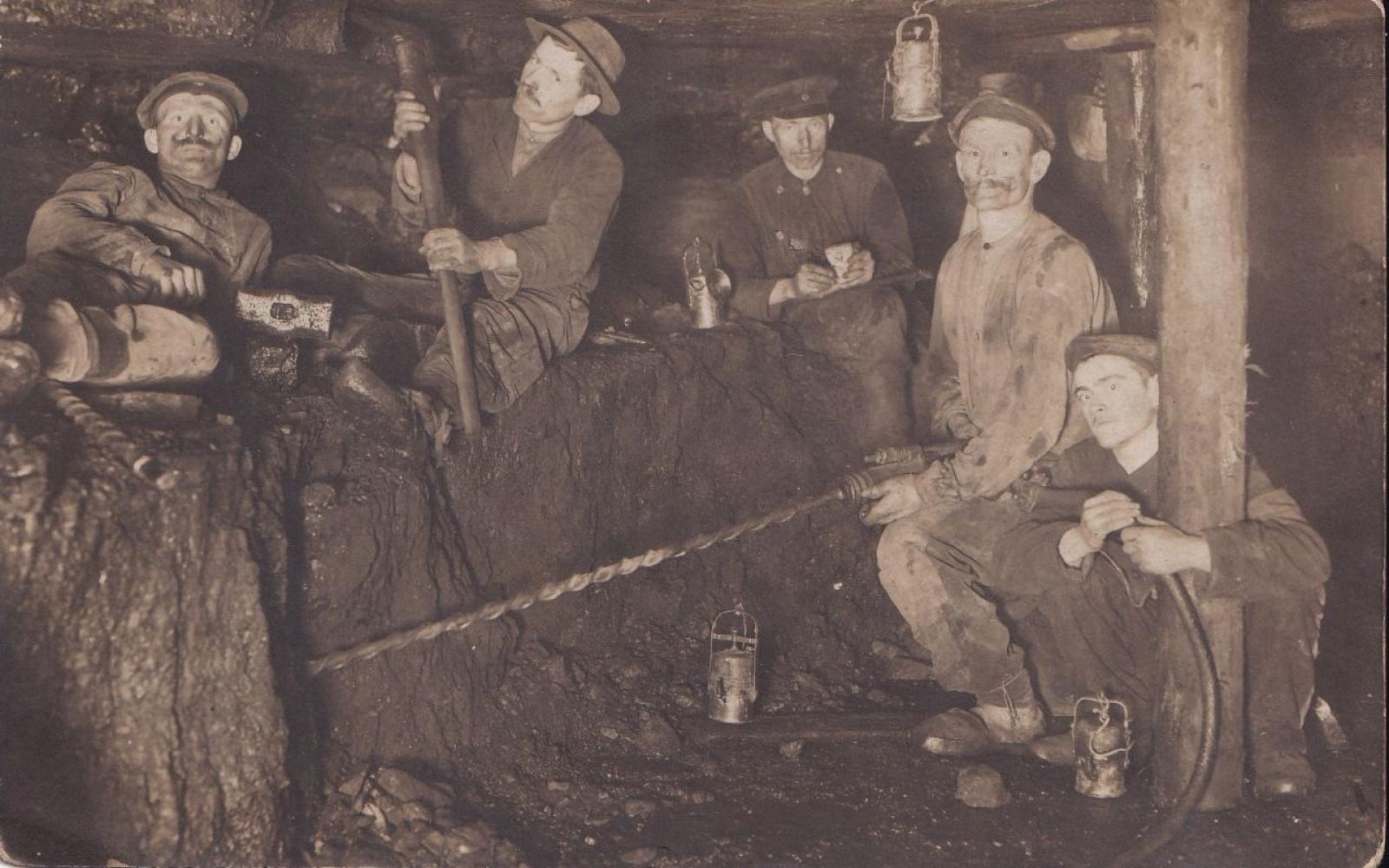 Zdjęcie w galerii na portalu naszwodzislaw.com: Zabytkowa Kopalnia Ignacy uruchamia Społeczne Archiwum ROW wiadomości z regionu