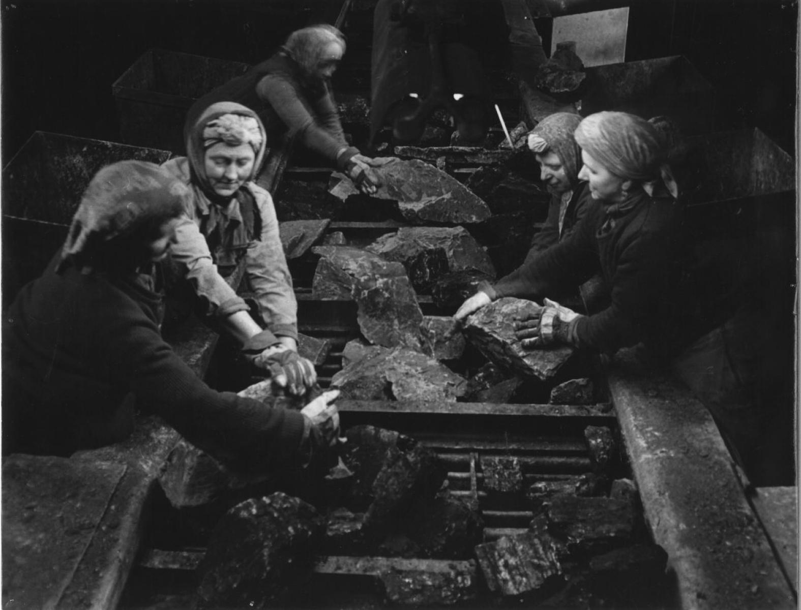 Zdjęcie w galerii na portalu naszwodzislaw.com: Zabytkowa Kopalnia Ignacy uruchamia Społeczne Archiwum ROW wiadomości z regionu