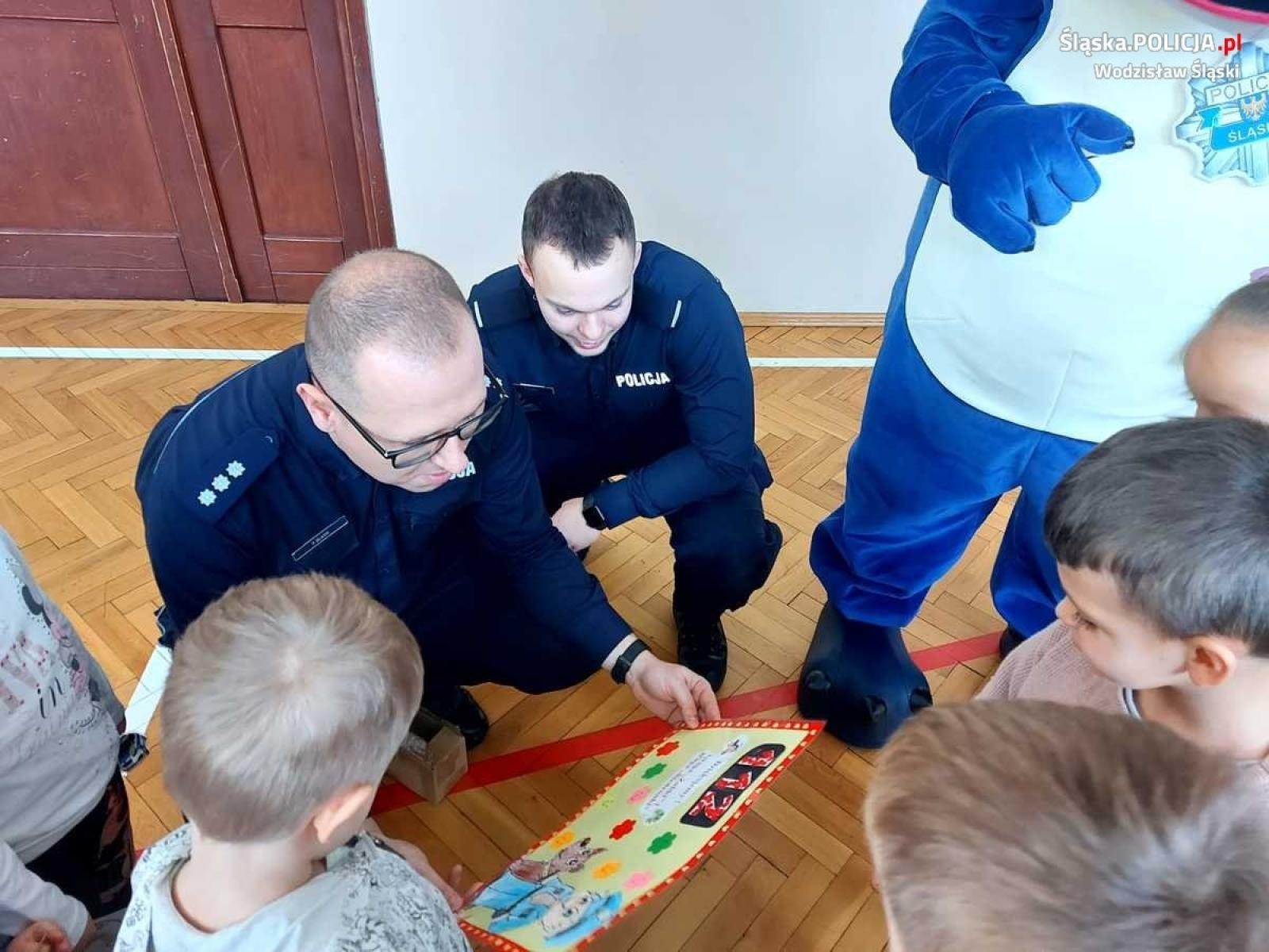 Zdjęcie w galerii na portalu naszwodzislaw.com: O bezpieczeństwie w Gogołowej z wyjątkowym gościem wiadomości z regionu