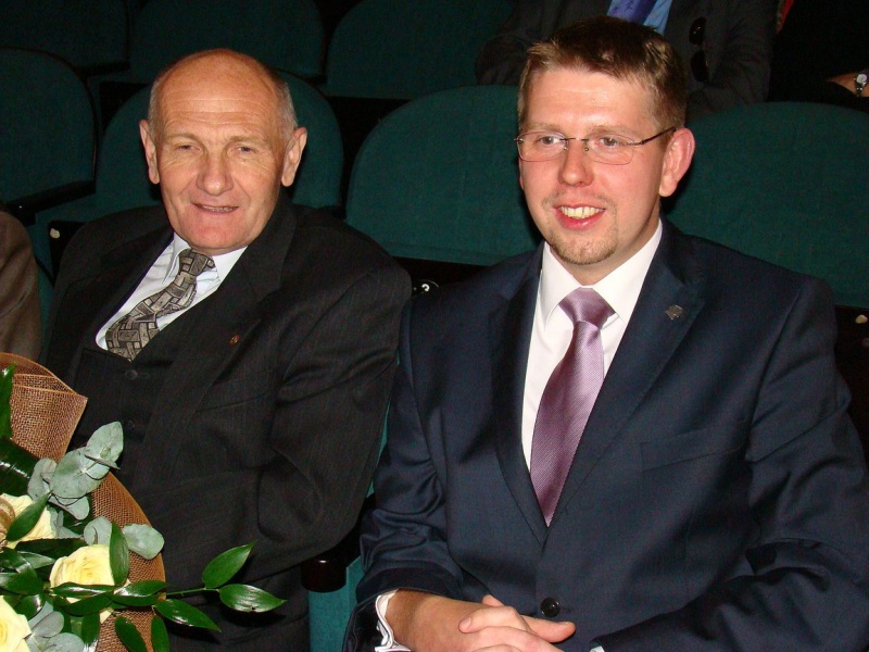 Zdjęcie w galerii na portalu naszwodzislaw.com: Poseł Zawadzki też do nich dołączy wiadomości z regionu