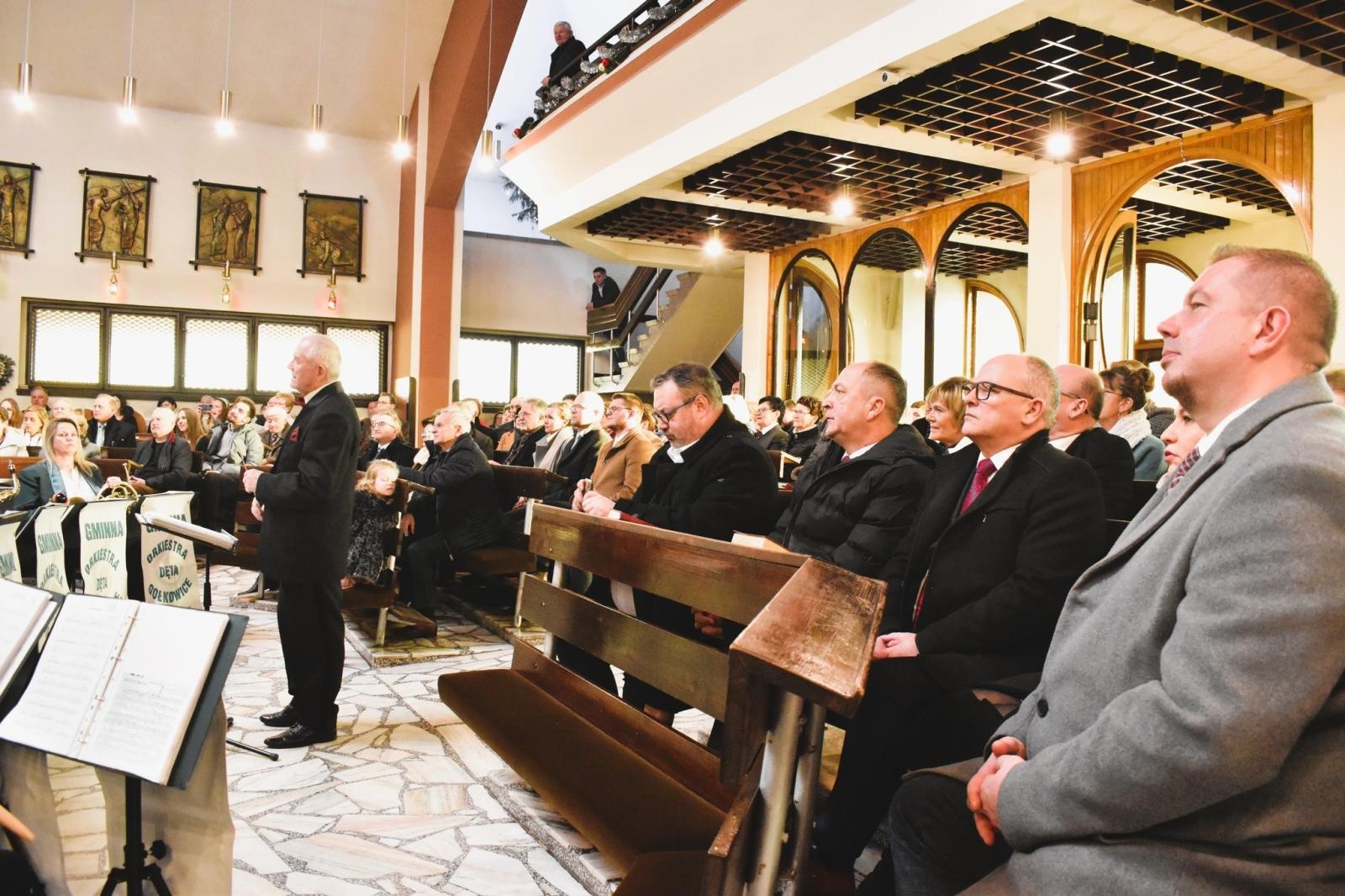 Zdjęcie w galerii na portalu naszwodzislaw.com: Gminna Orkiestra Dęta koncertowała w Gołkowicach wiadomości z regionu