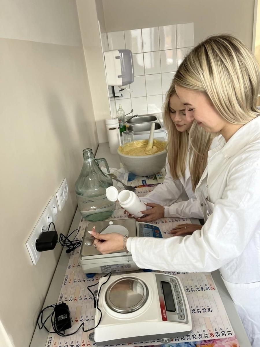 Zdjęcie w galerii na portalu naszwodzislaw.com: W Powiecie Wodzisławskim ruszyły Zawodowe Debiuty [FOTO] wiadomości z regionu