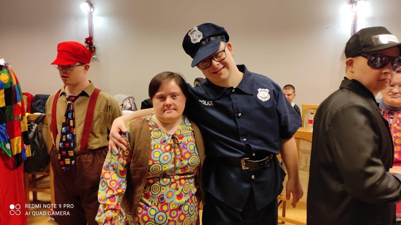 Zdjęcie w galerii na portalu naszwodzislaw.com: Bal maskowy osób z niepełnosprawnościami za nami [FOTO] wiadomości z regionu