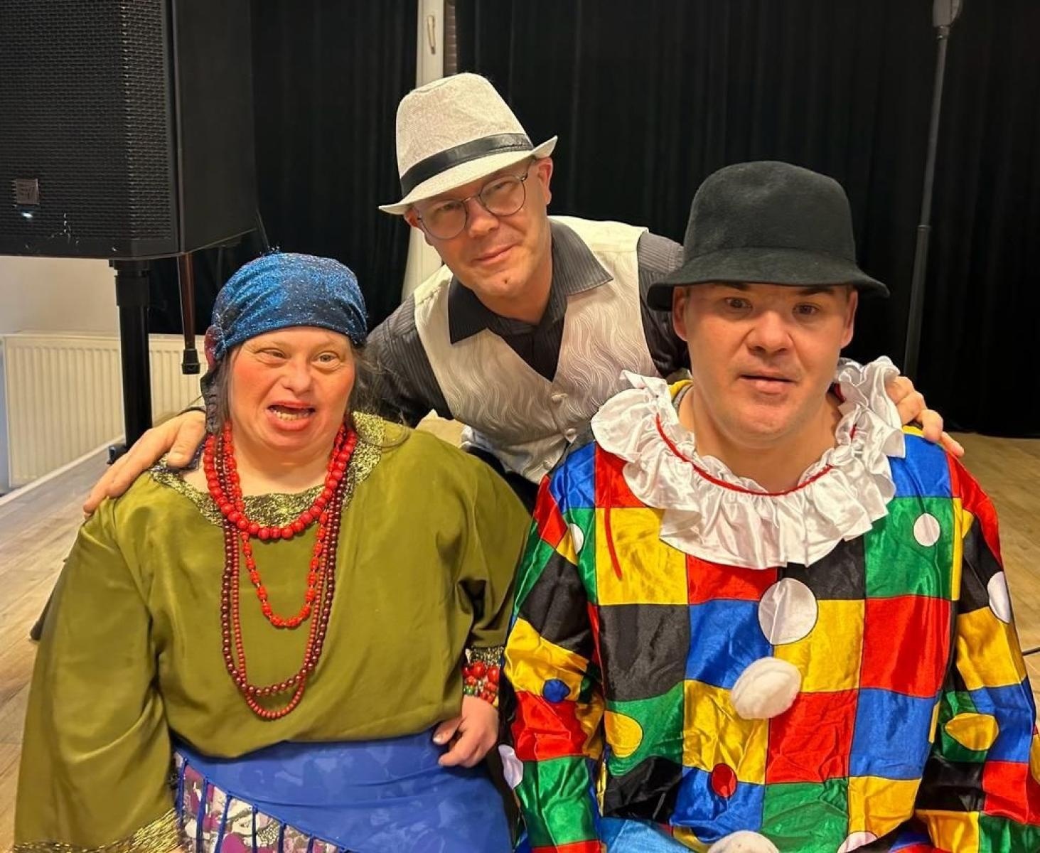 Zdjęcie w galerii na portalu naszwodzislaw.com: Bal maskowy osób z niepełnosprawnościami za nami [FOTO] wiadomości z regionu